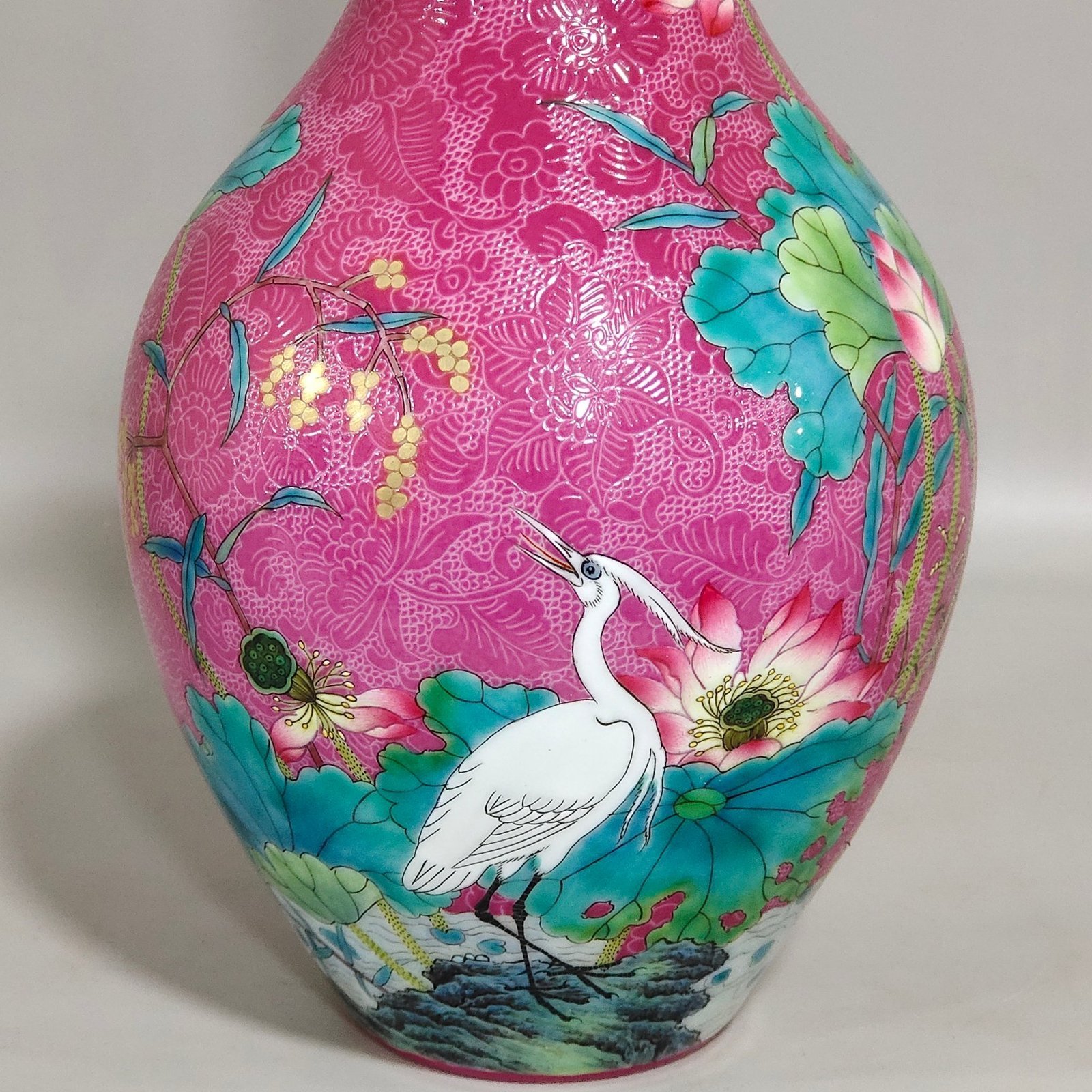 Qing Dynasty Yongzheng rouge red olive vase
