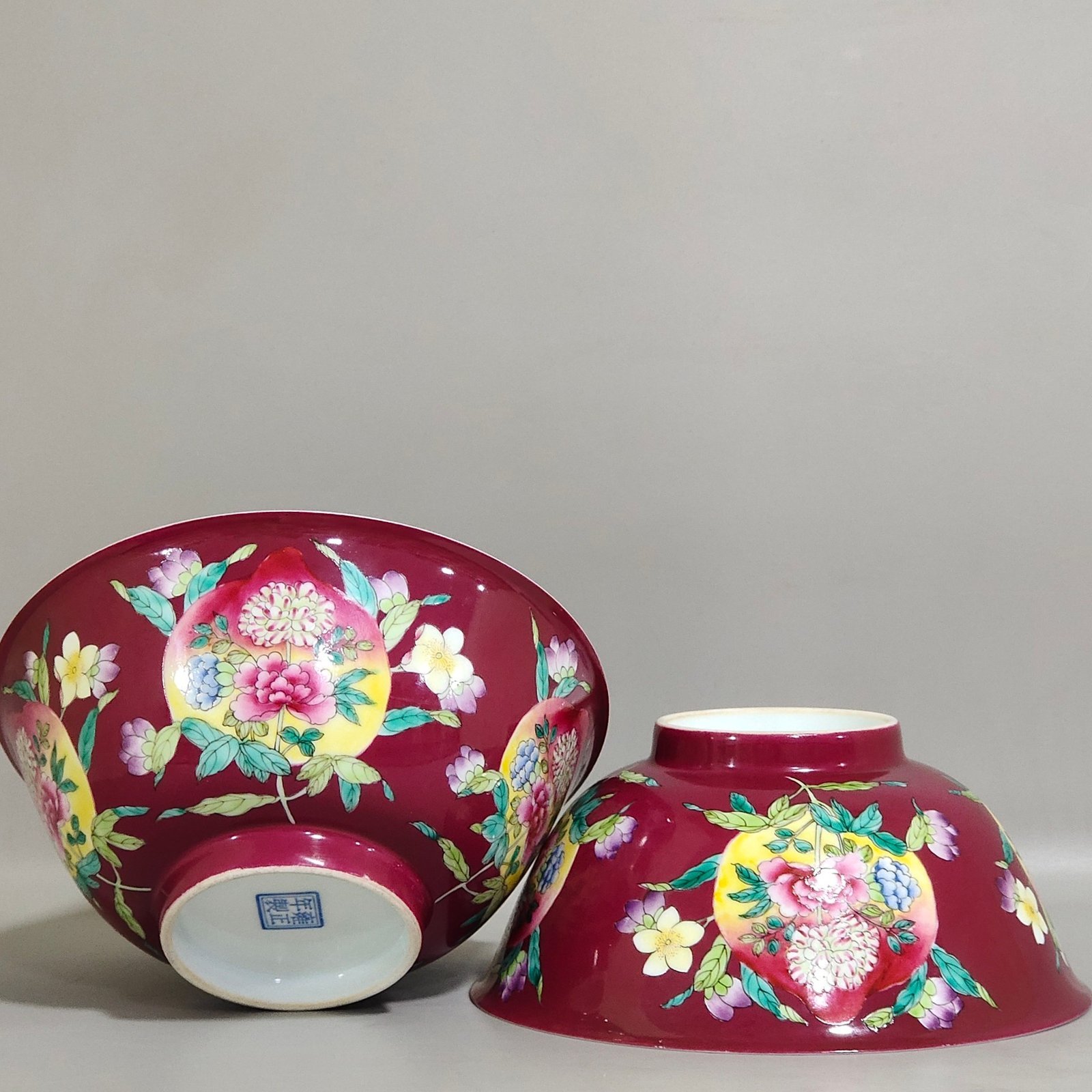 Qing Dynasty Yongzheng rouge flower peach bowl