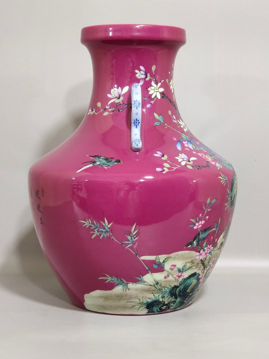 Qing Dynasty Yongzheng rouge red flower and bird double eared statue