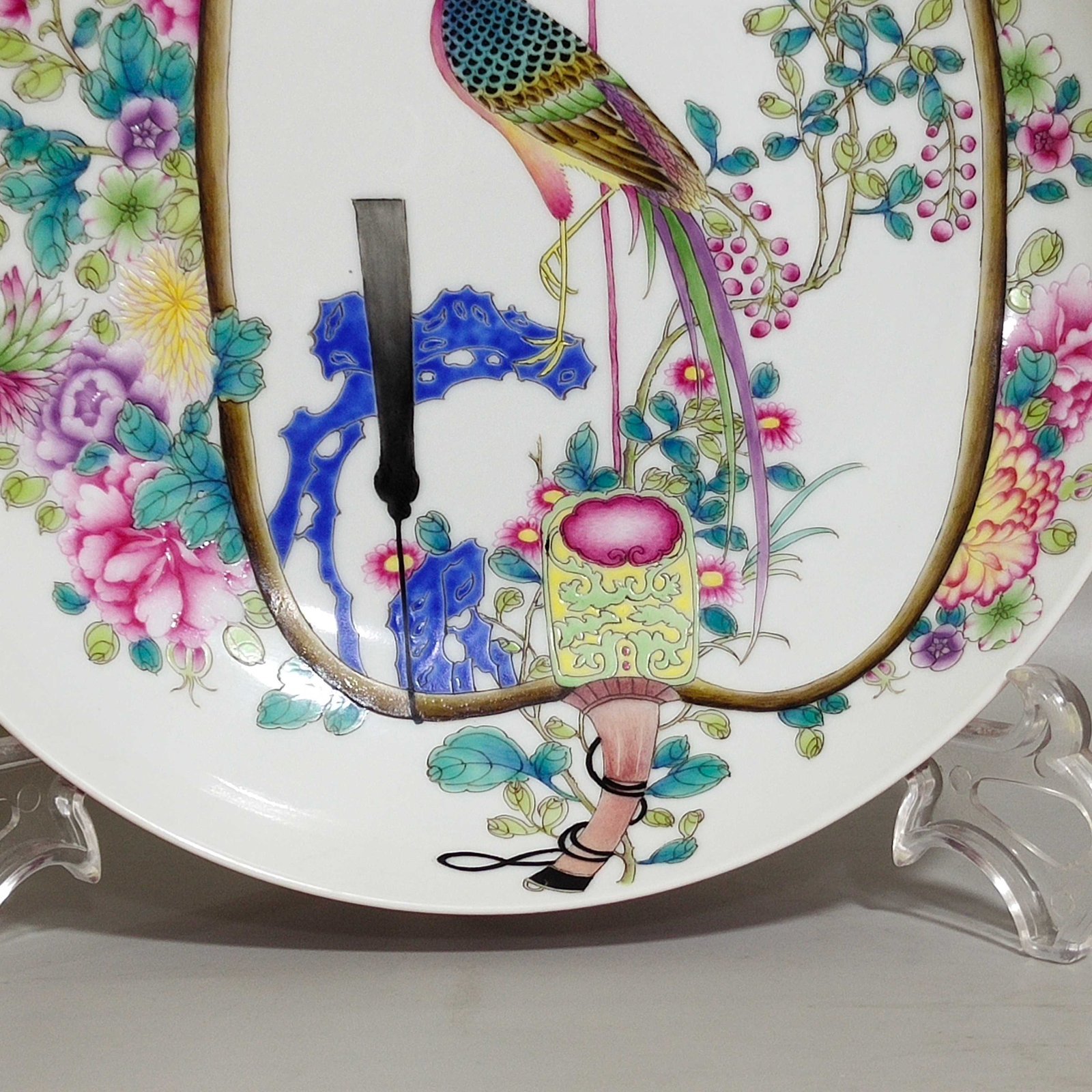 Qing Dynasty Yongzheng rouge flower and bird dish