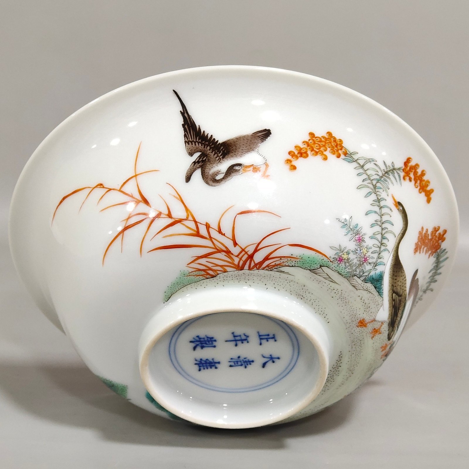 Qing Dynasty Yongzheng A peach bowl with a peach bowl