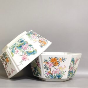Qing Dynasty Yongzheng flower six square bowl