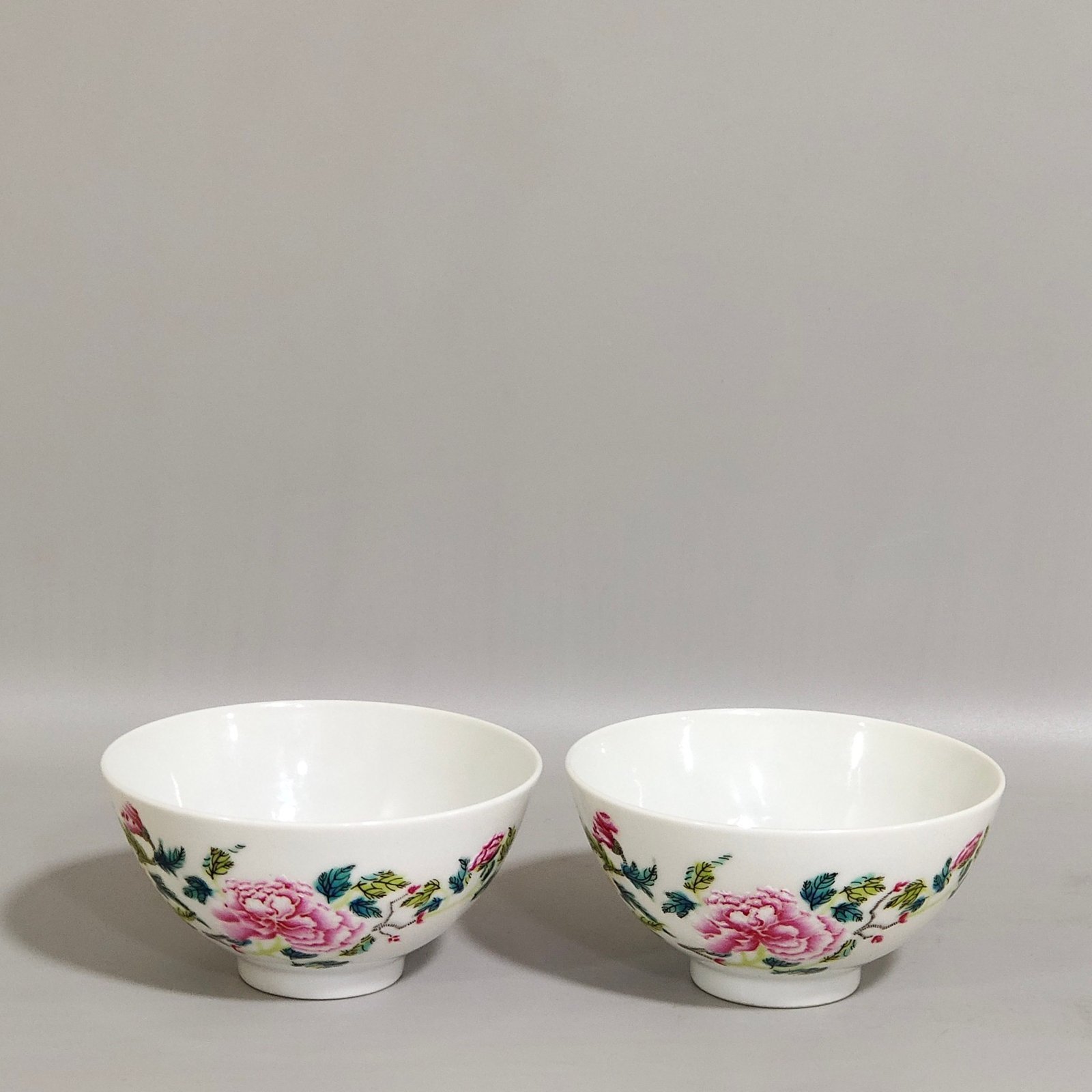 Qing Dynasty Yongzheng Famille Rose Porcelain cup