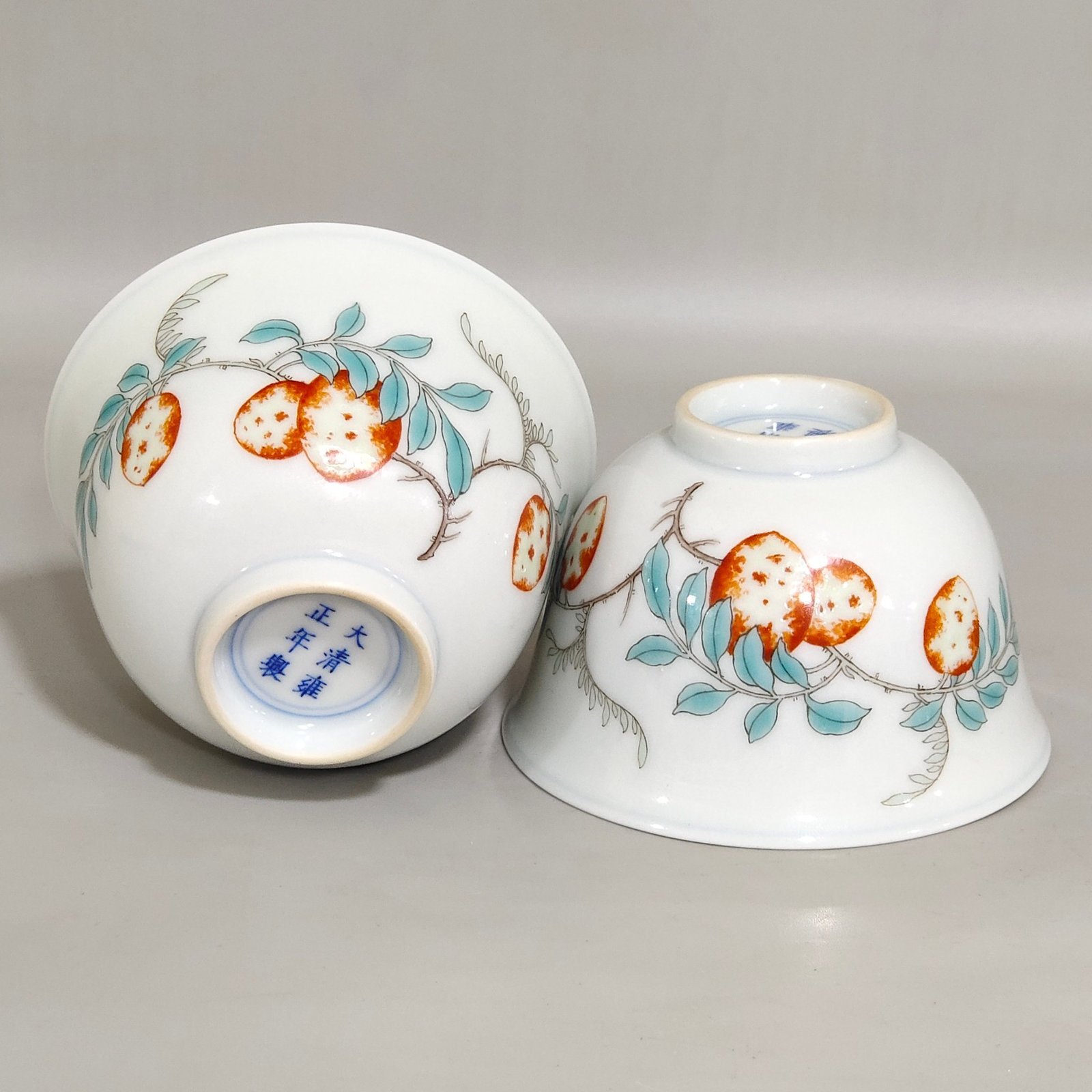 Qing Dynasty Yongzheng flower and butterfly cup