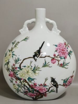 Qing Dynasty Yongzheng Flower and Bird Holding Moon Vase