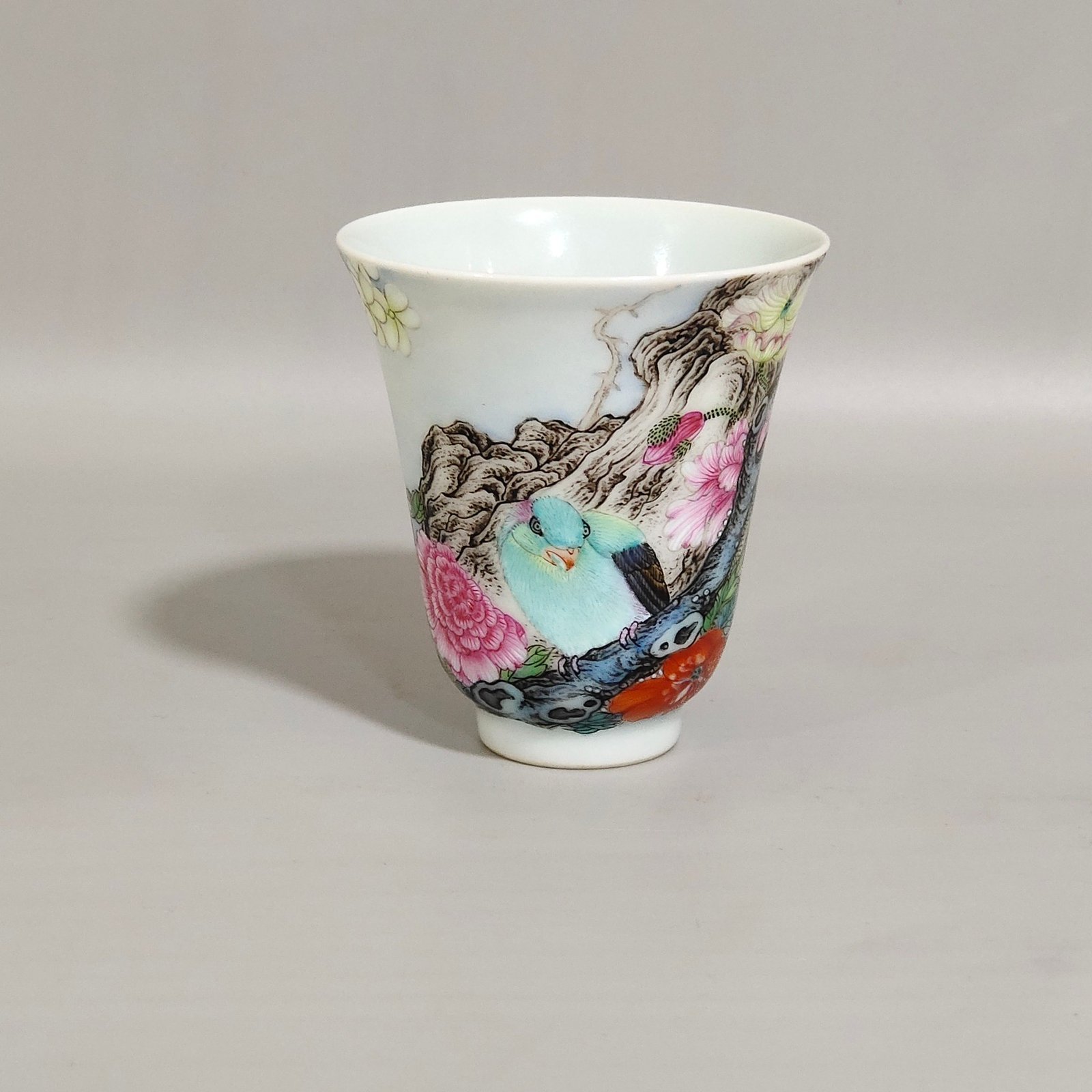 Qing Dynasty Yongzheng Famille Rose Porcelain cup