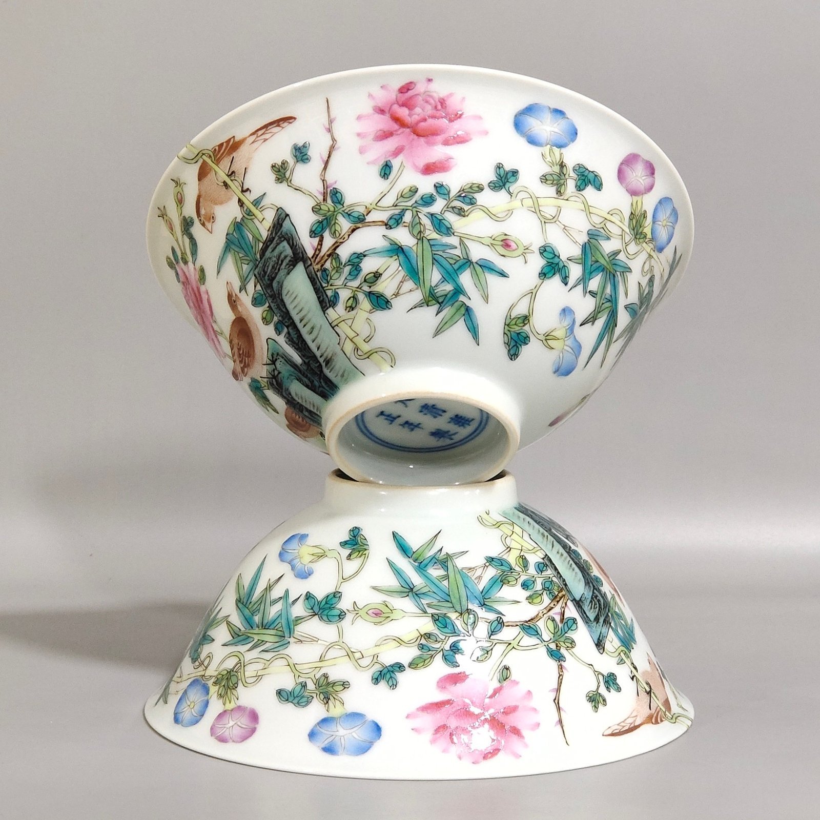 Qing Dynasty Yongzheng flower and bird wall bamboo hat bowl