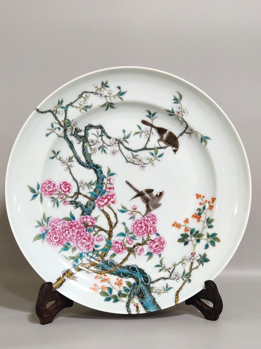 Qing Dynasty Yongzheng flower and bird wall plate