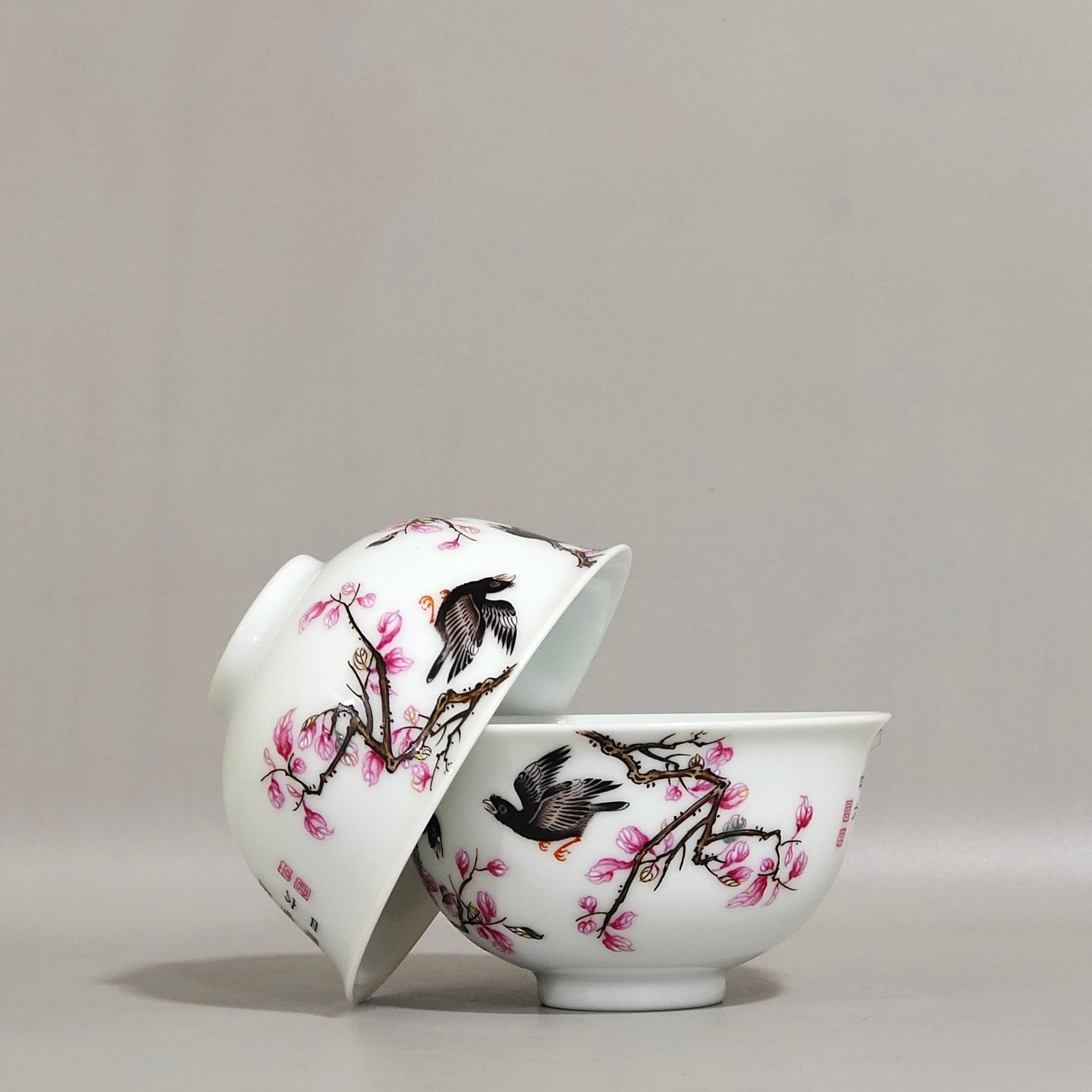 Qing Dynasty Yongzheng flower and bird poetry cup