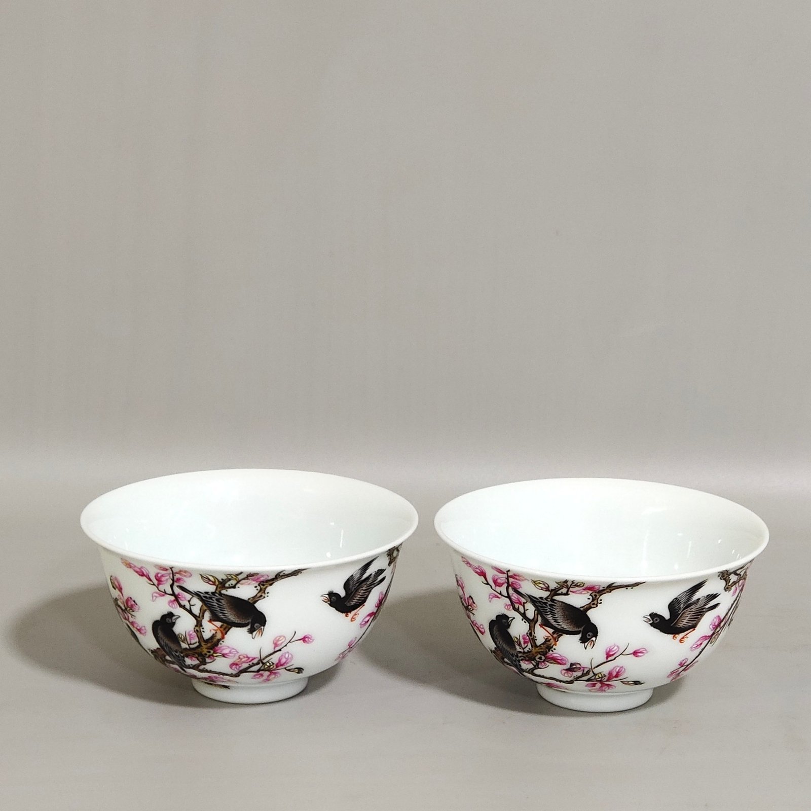 Qing Dynasty Yongzheng flower and bird poetry cup