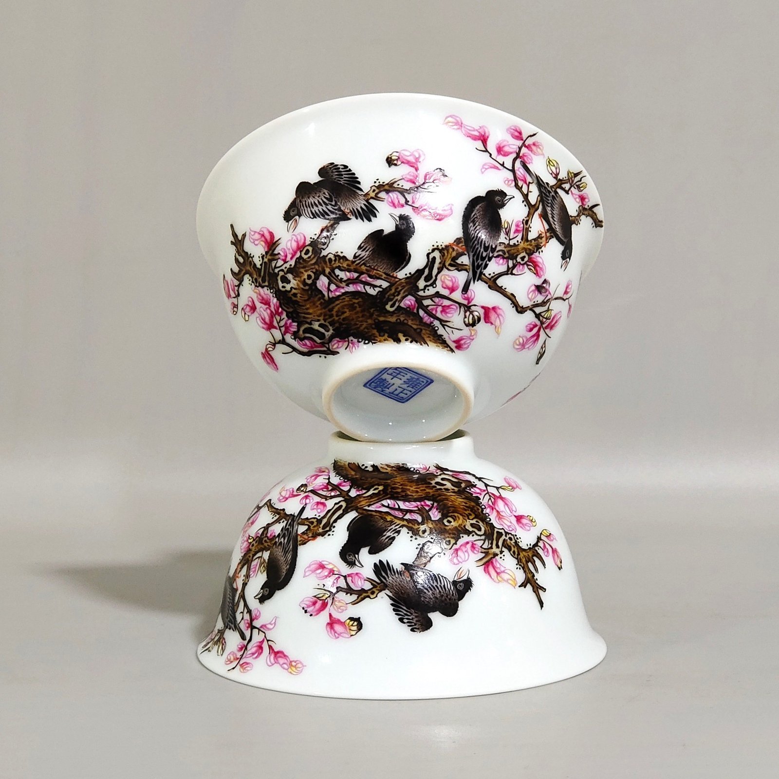 Qing Dynasty Yongzheng flower and bird poetry cup