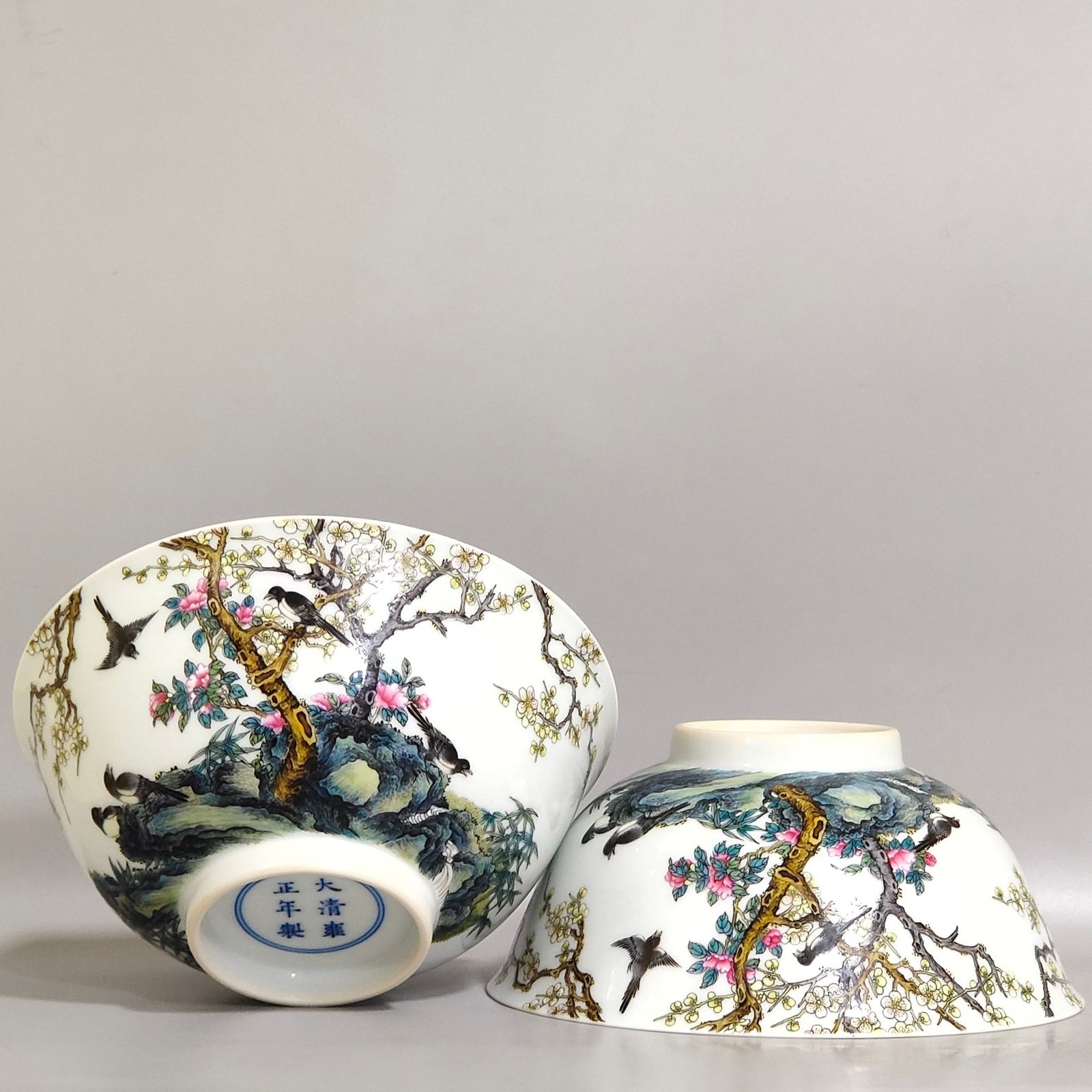 Qing Dynasty Yongzheng flower and bird poetry bowl