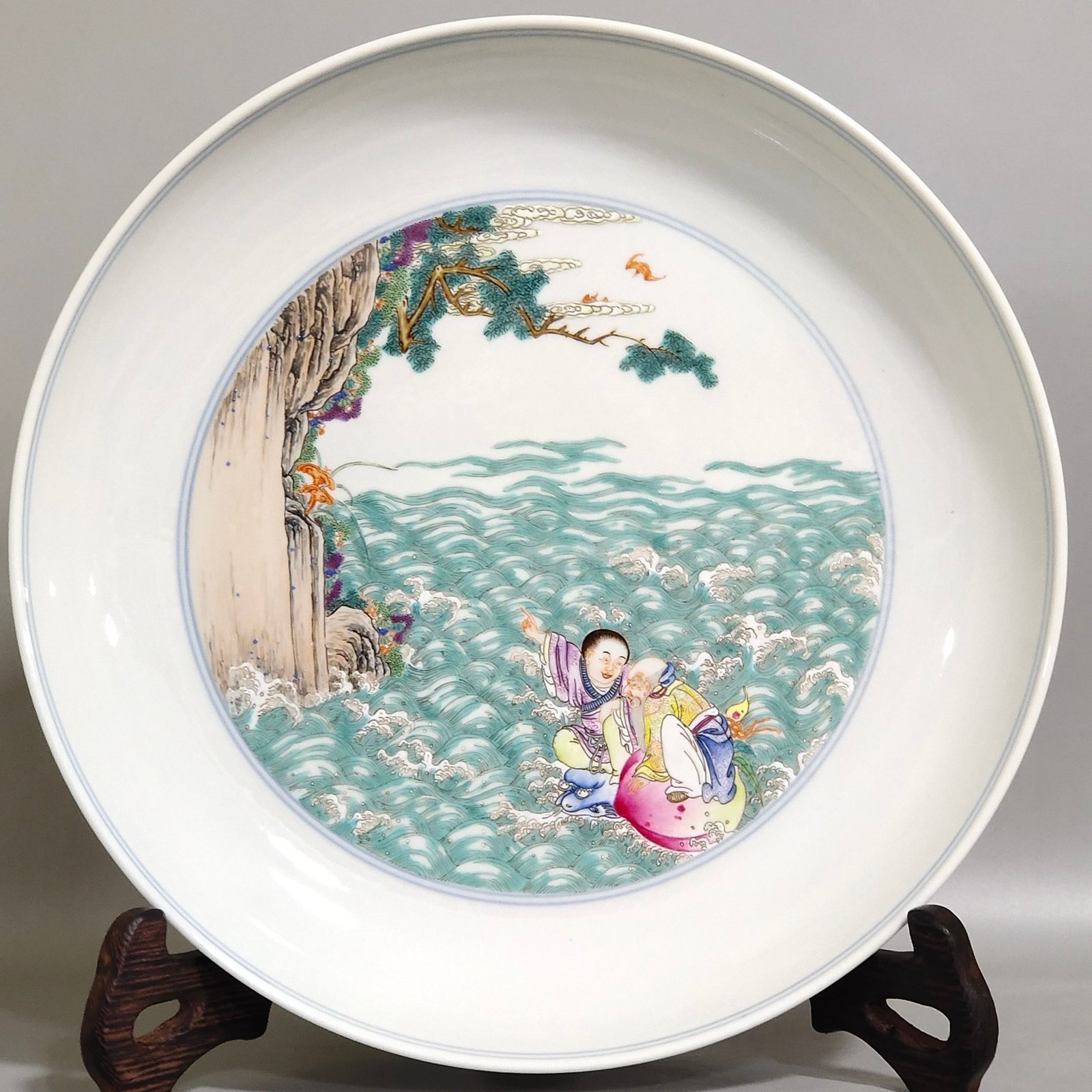 Qing Dynasty Yongzheng lotus character story birthday plate