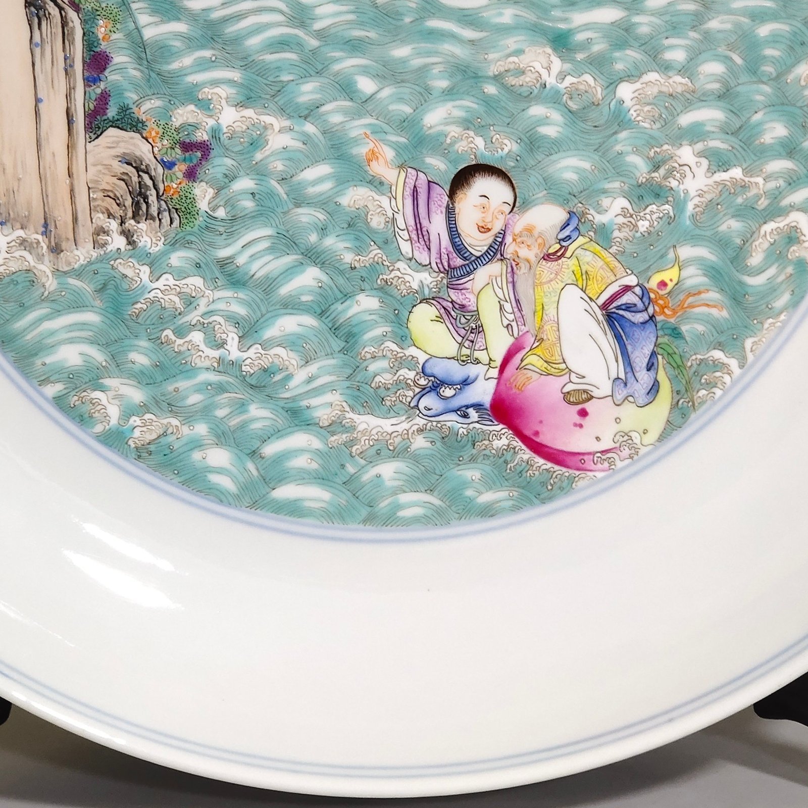 Qing Dynasty Yongzheng lotus character story birthday plate