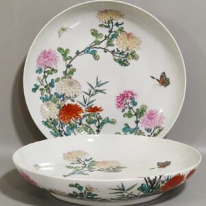 Qing Dynasty Yongzheng famille rose porcelain plate