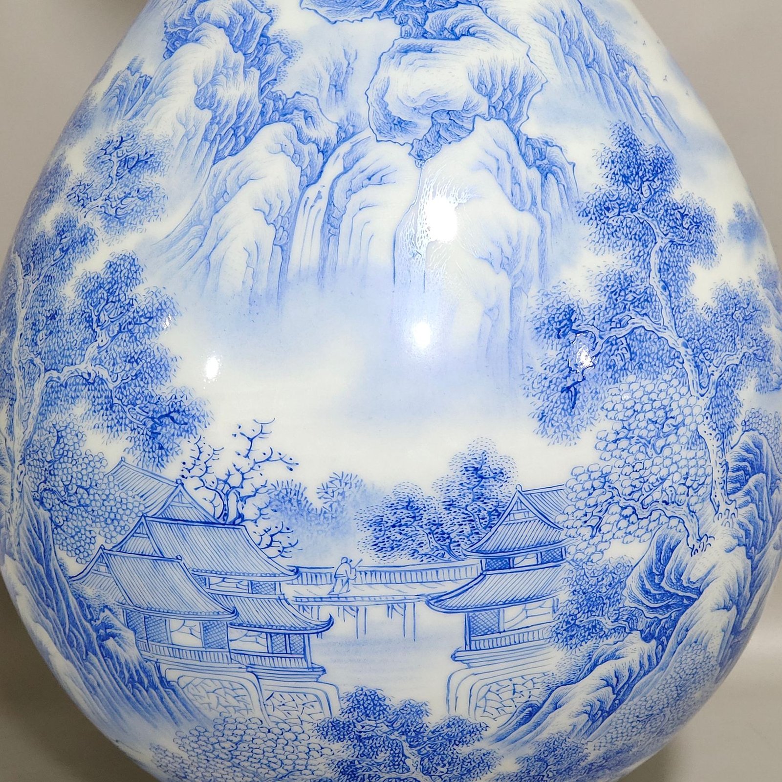 Qing Dynasty Yongzheng blue material landscape poem jade pot spring vase