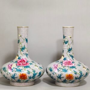 Qing Dynasty Yongzheng poppy flat belly vase