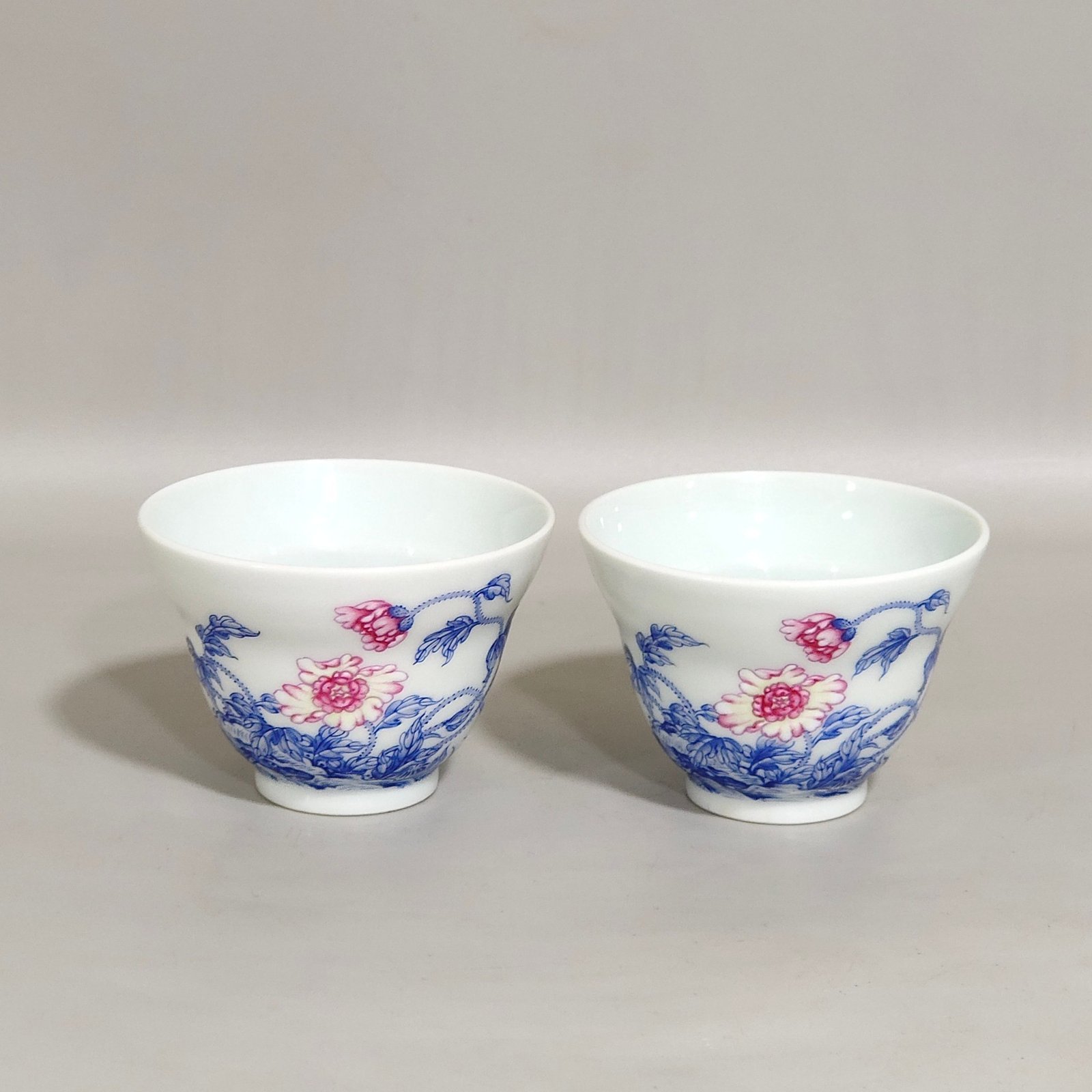 Qing Dynasty Yongzheng famille rose porcelain cup