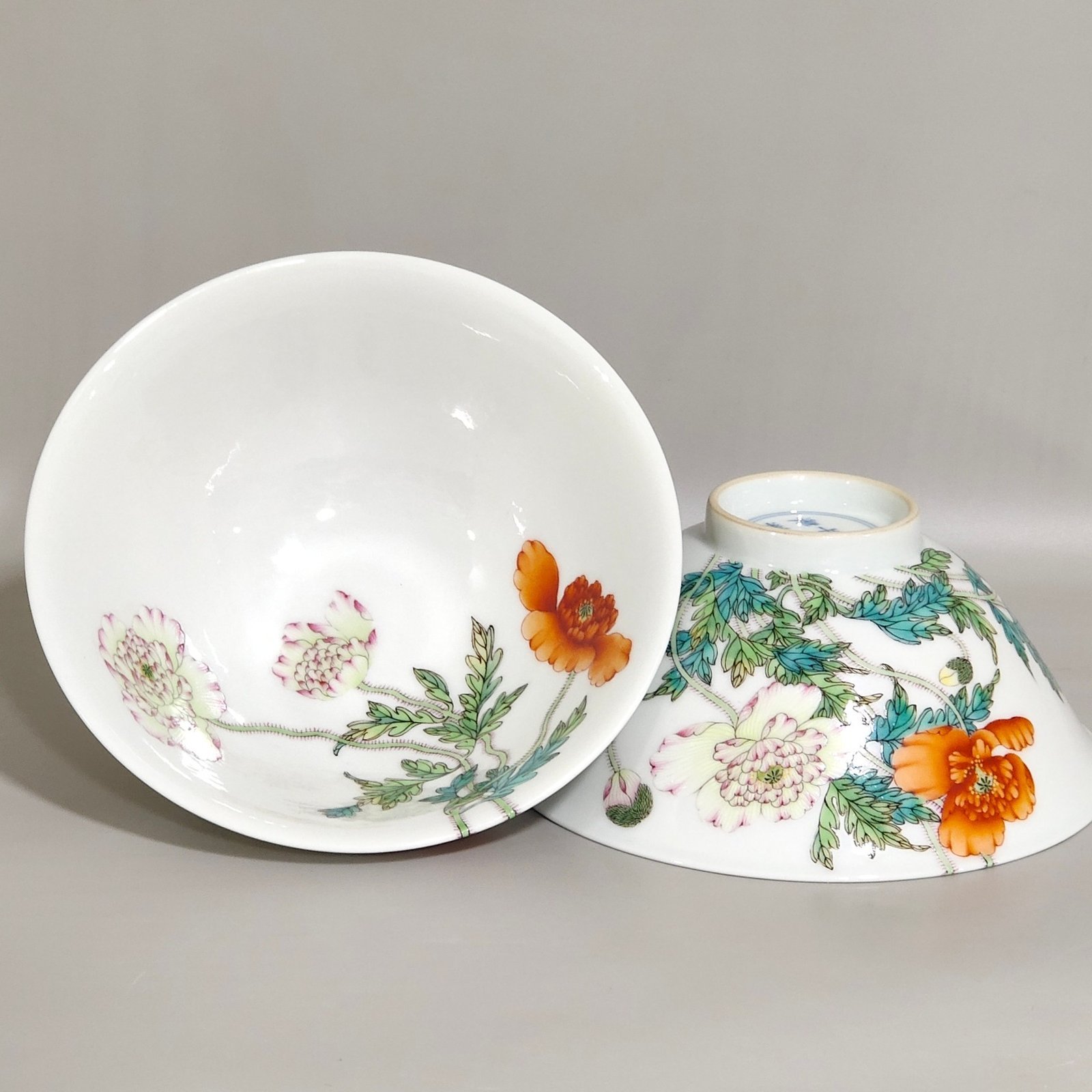 Qing Dynasty Yongzheng poppy over the wall bamboo hat bowl
