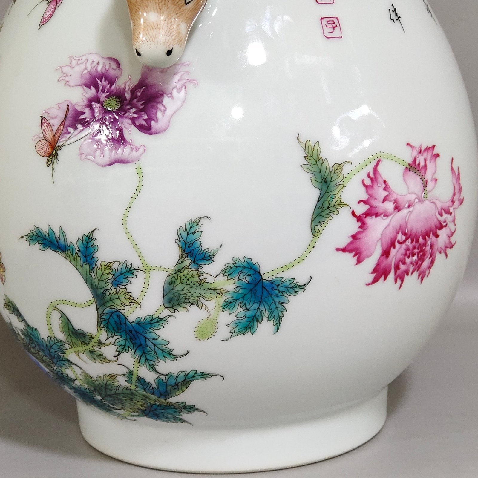 Qing Dynasty Yongzheng poppy deer head statue