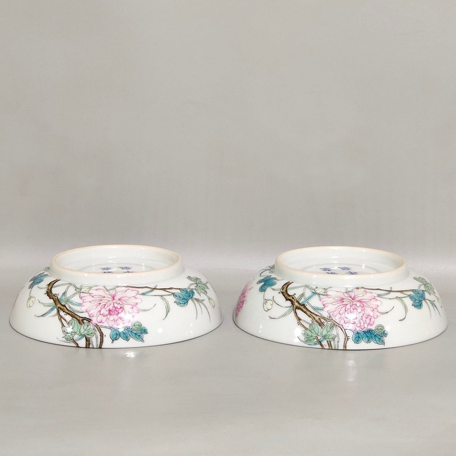 Qing Dynasty Yongzheng dragonfly hibiscus flower wall dish
