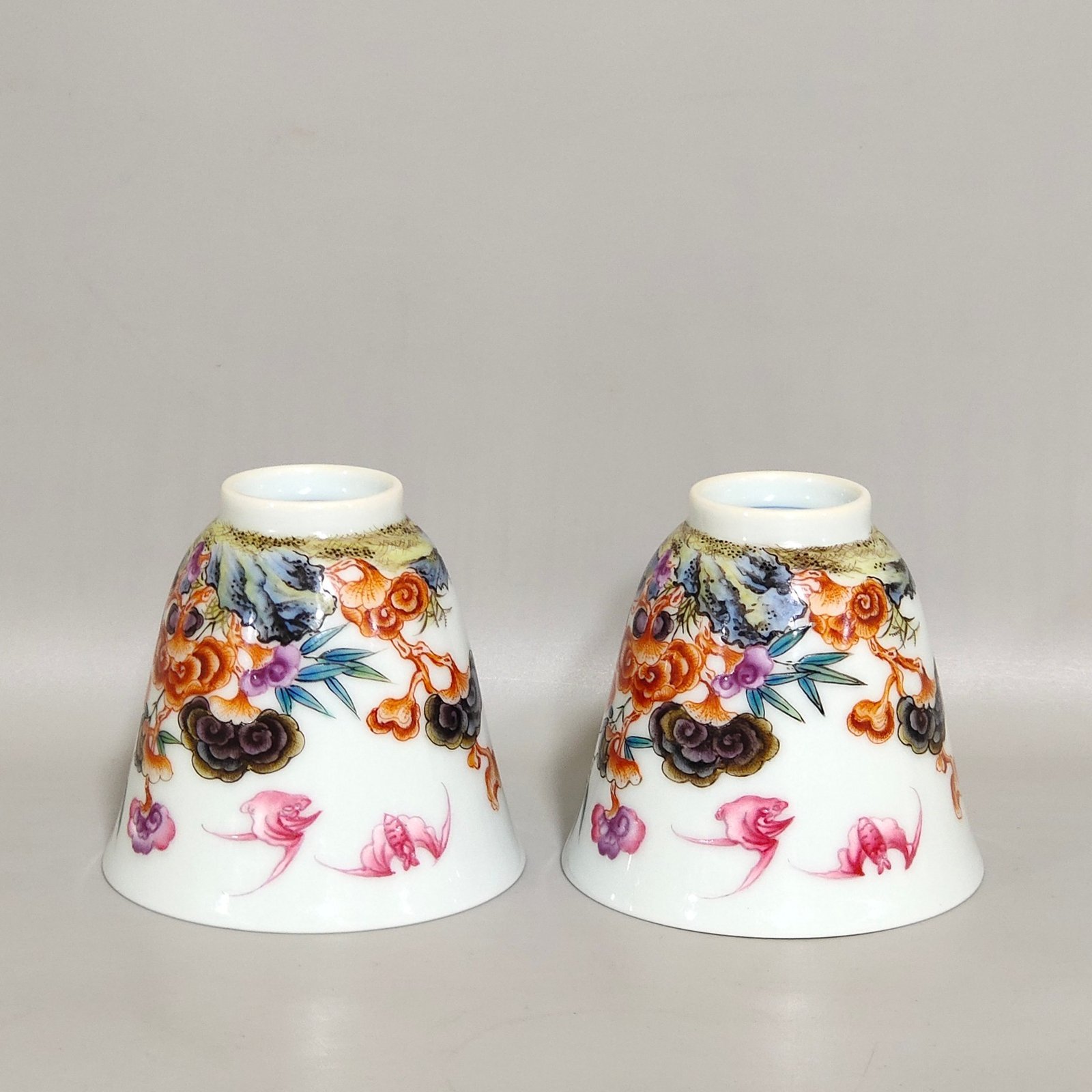 Qing Dynasty Yongzheng Bat Ganoderma Cup