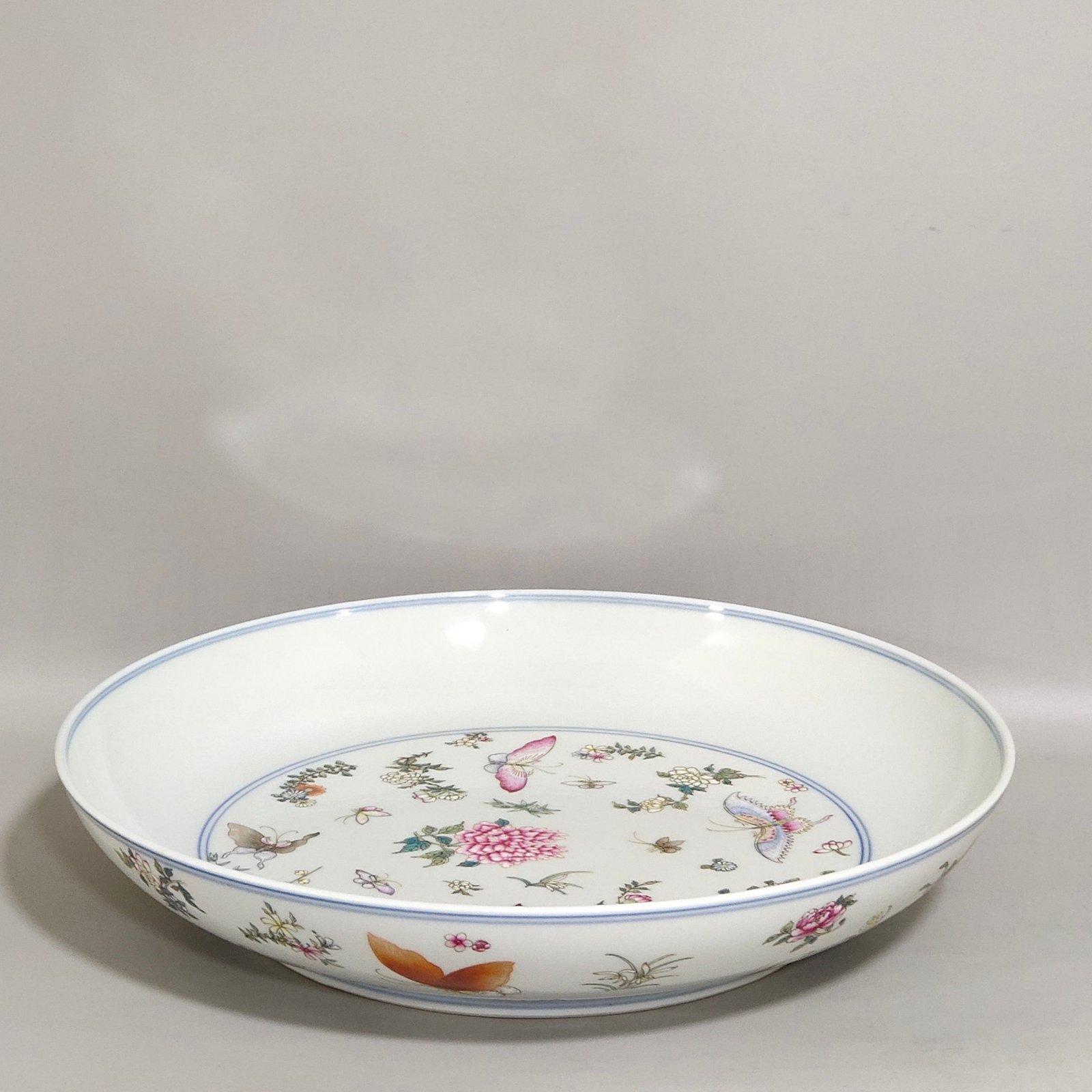 Qing Dynasty Yongzheng Dielian flower disk