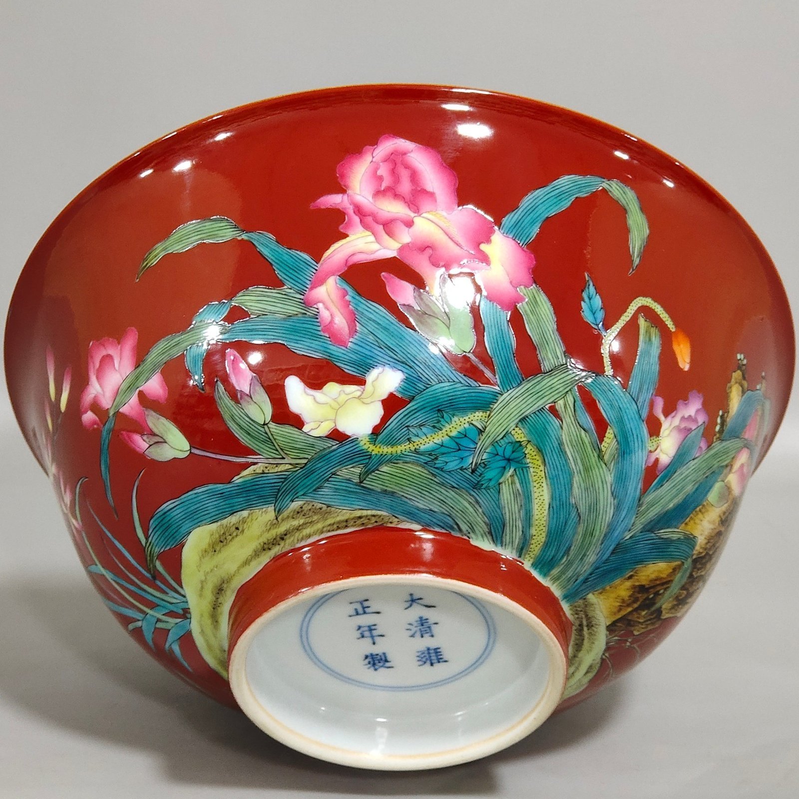 Qing Dynasty Yongzheng chili red orchid poetry bowl