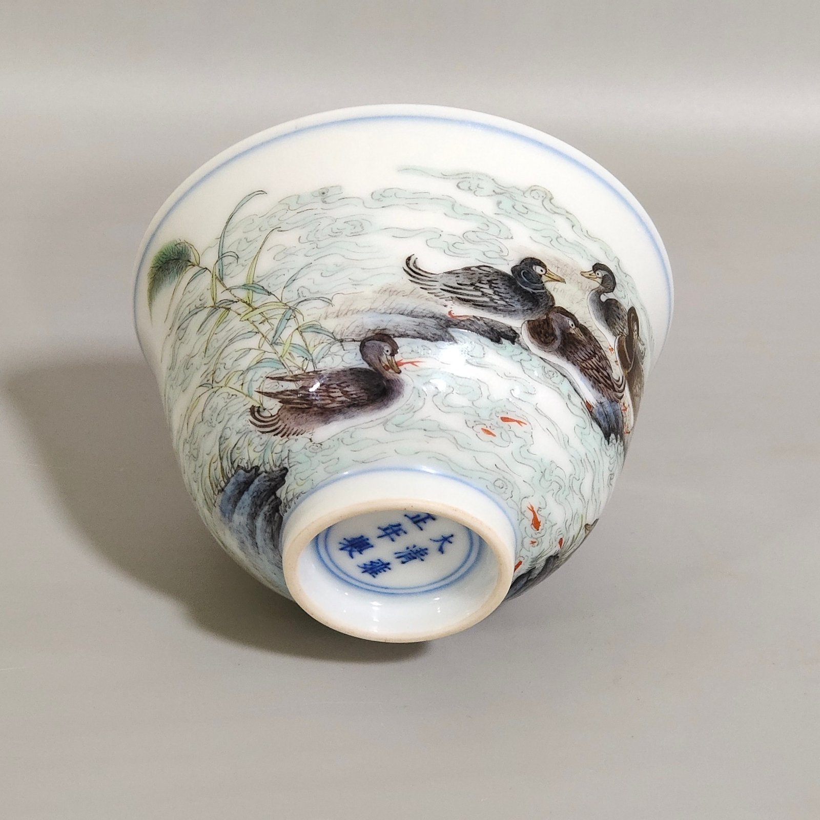 Qing Dynasty Yongzheng Wild Duck Picture Lotus Reed Cup
