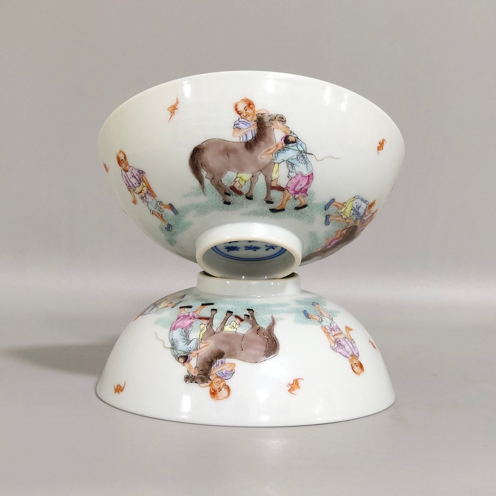 Qing Dynasty Yongzheng Zhongkui catching demon tea ball