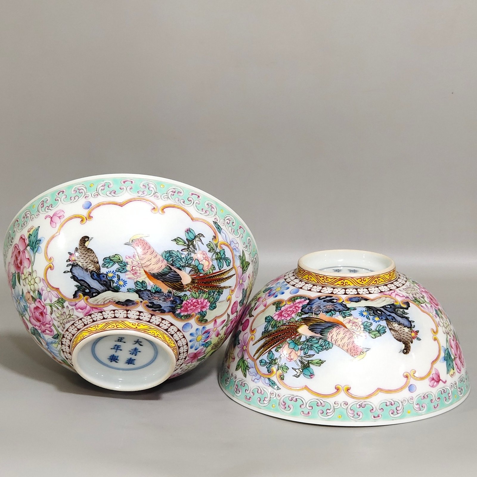 Qing Dynasty Yongzheng icing on the cake bowl
