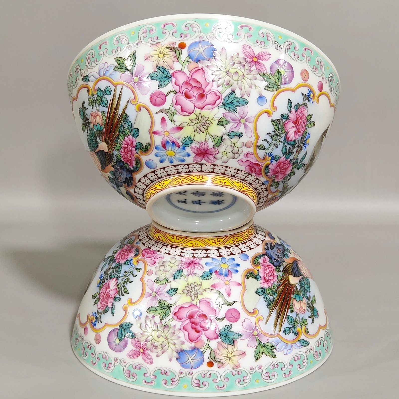 Qing Dynasty Yongzheng icing on the cake bowl