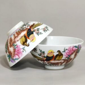 Qing Dynasty Yongzheng icing on the cake bowl
