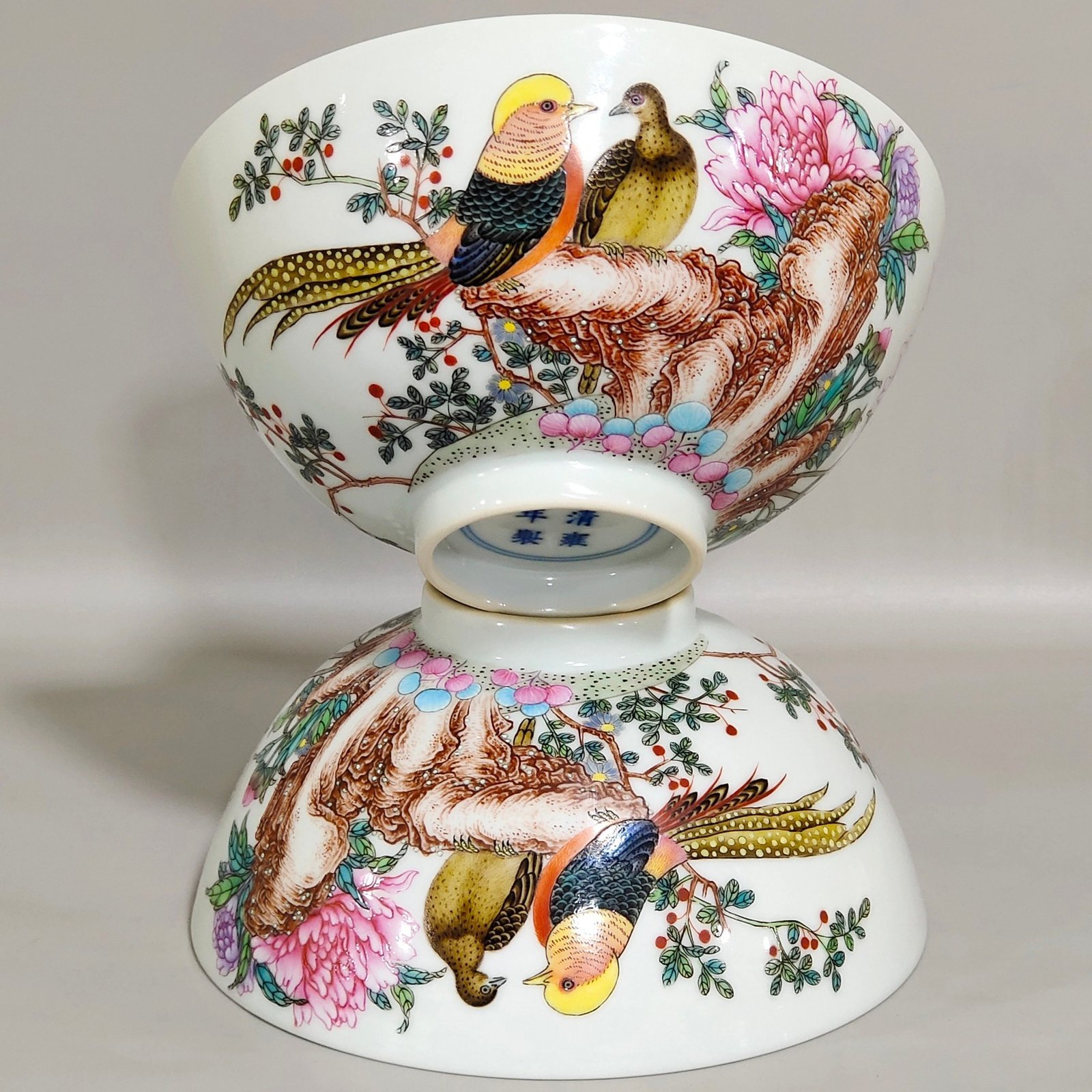 Qing Dynasty Yongzheng icing on the cake bowl