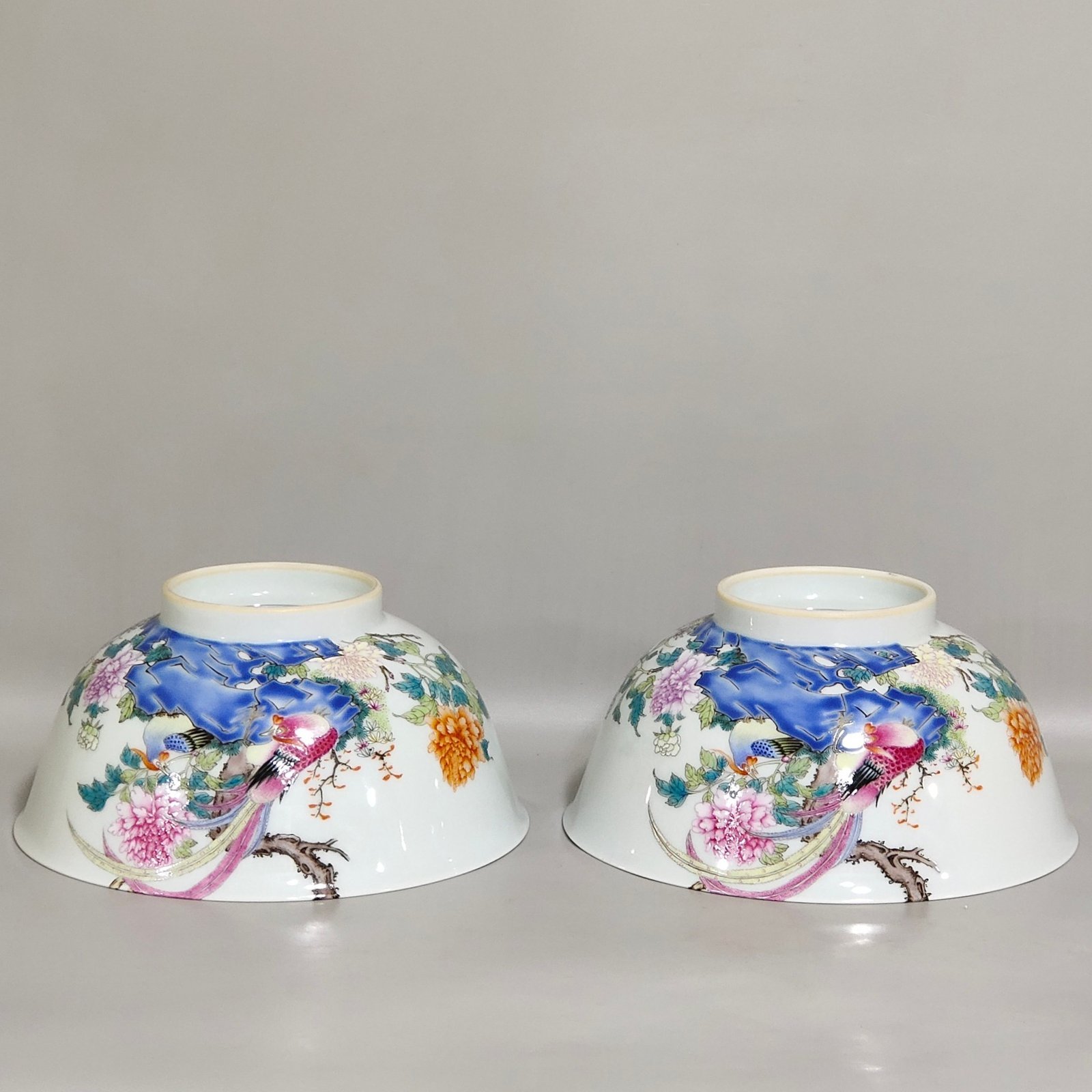 Qing Dynasty Yongzheng’s icing on the wall inscribed poetry bowl