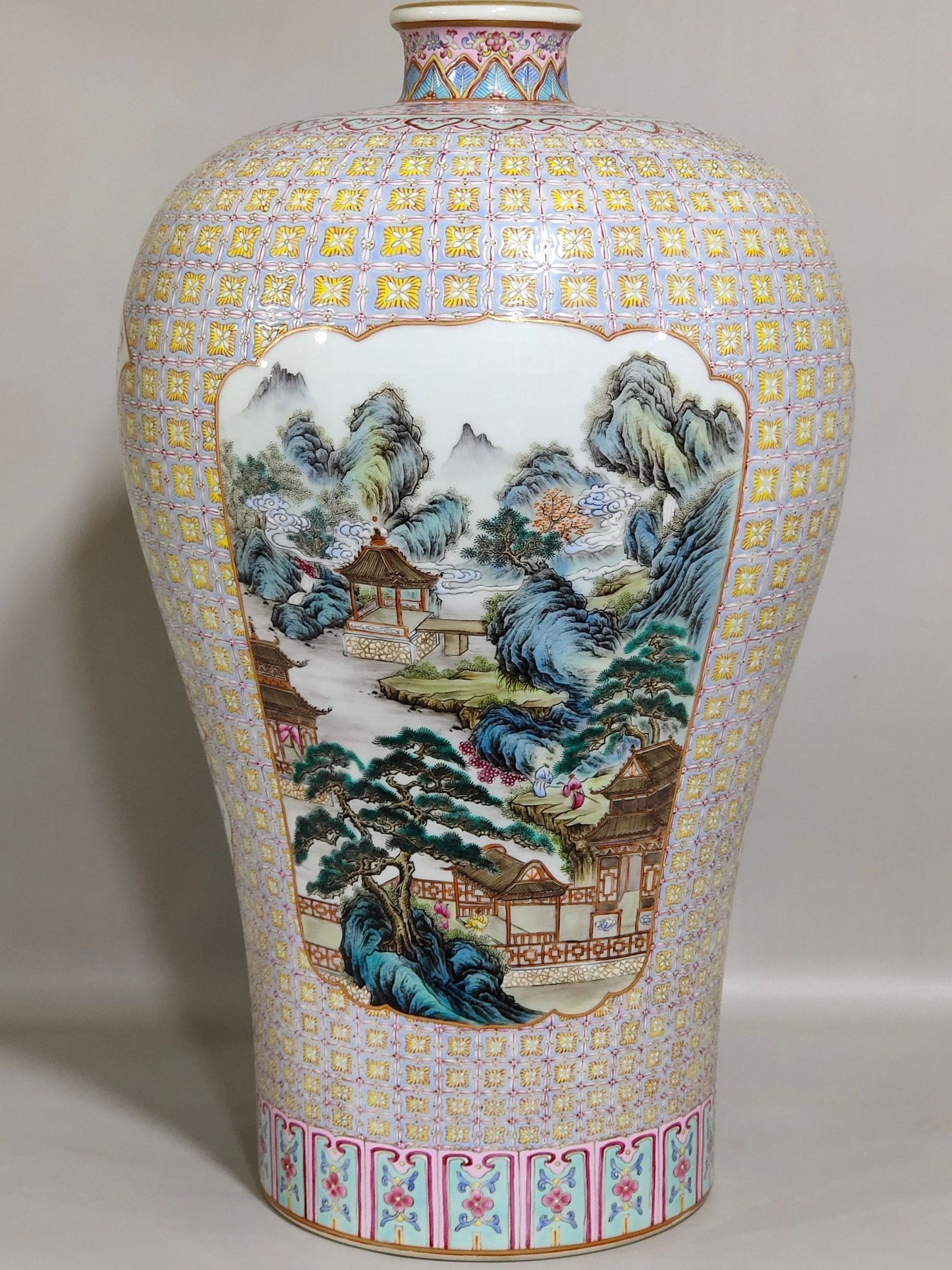 Qing Dynasty Yongzheng brocade window window landscape poem inscribed plum vase