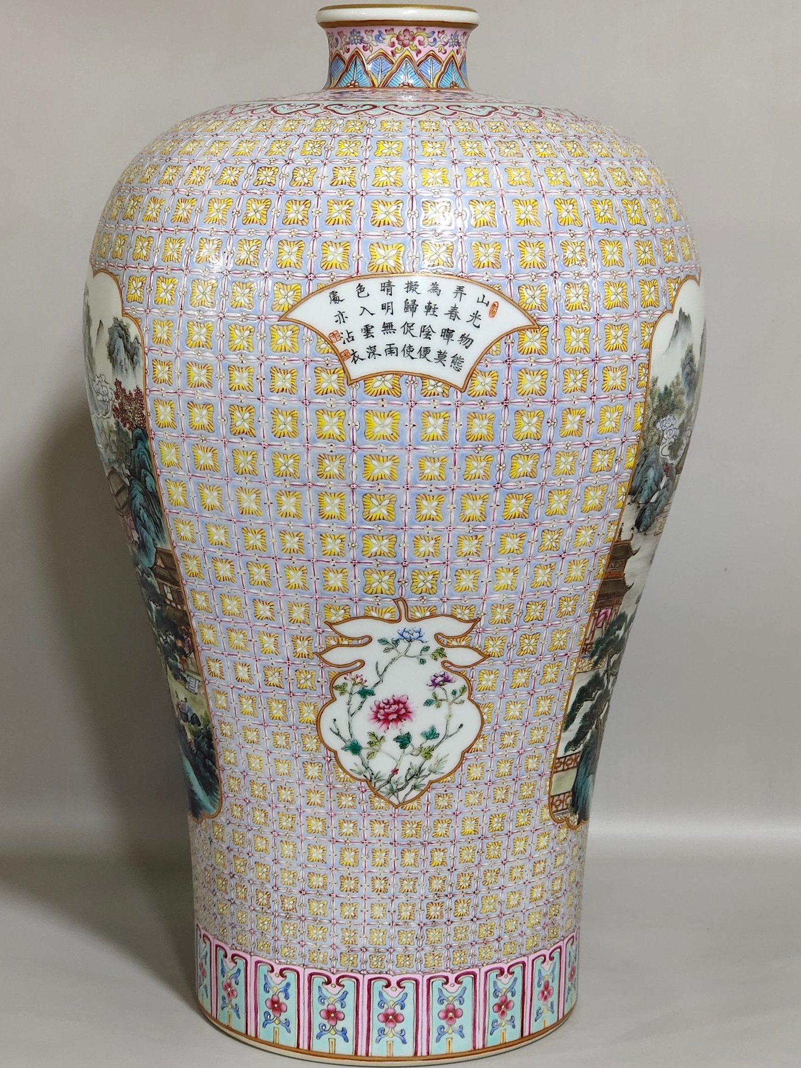 Qing Dynasty Yongzheng brocade window window landscape poem inscribed plum vase