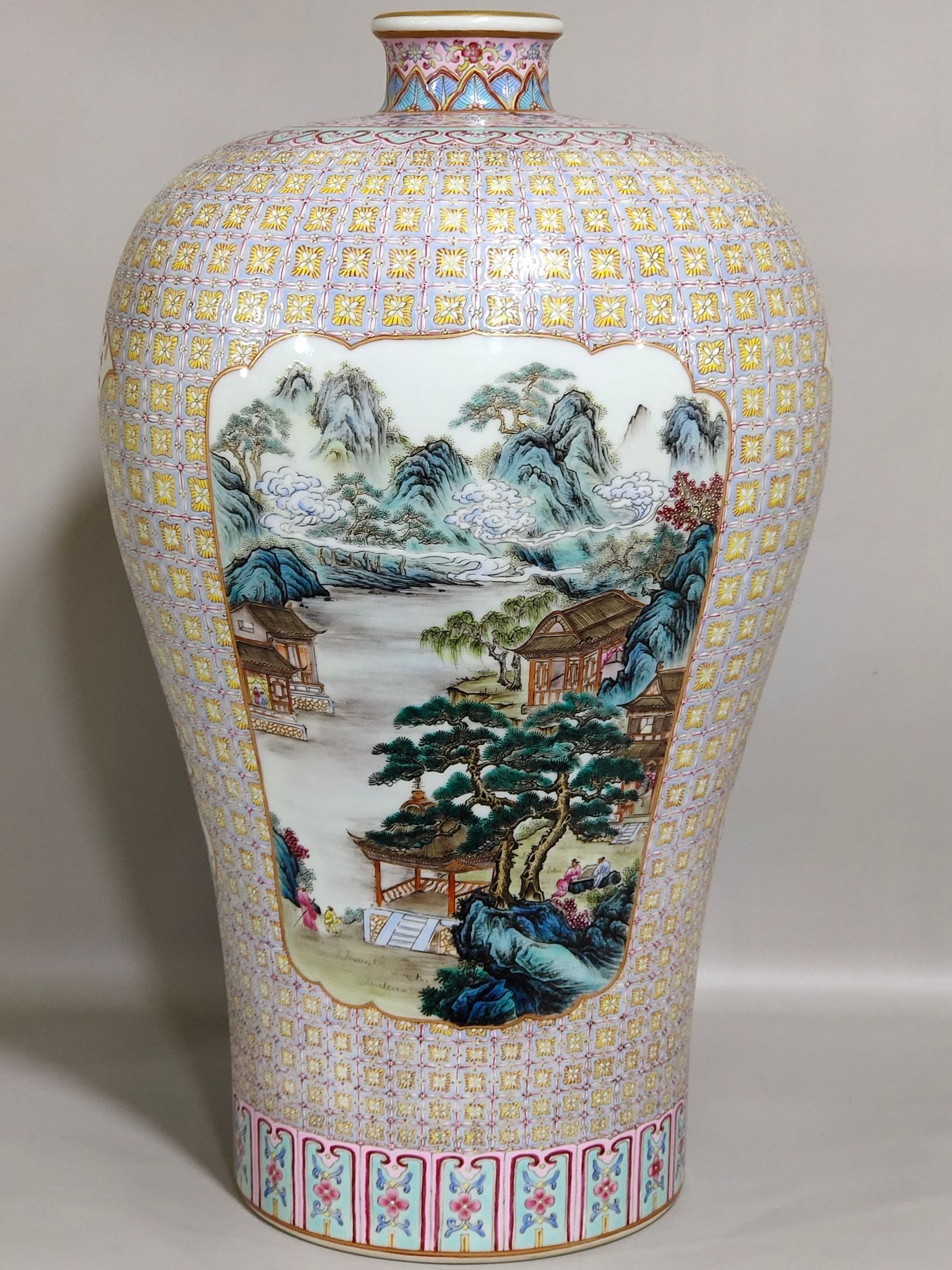Qing Dynasty Yongzheng brocade window window landscape poem inscribed plum vase