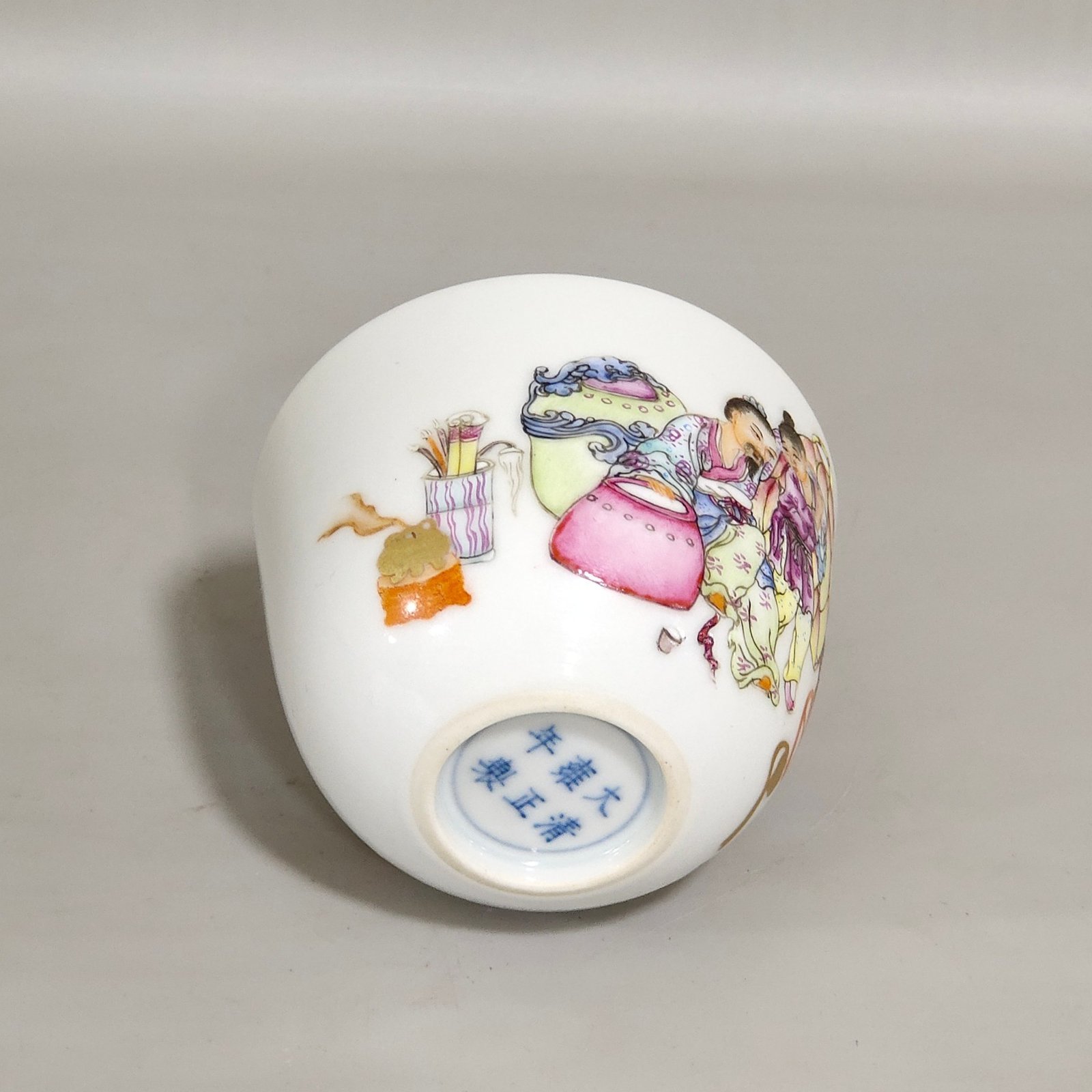 Qing Dynasty Yongzheng famille rose porcelain Gao Shitu cup