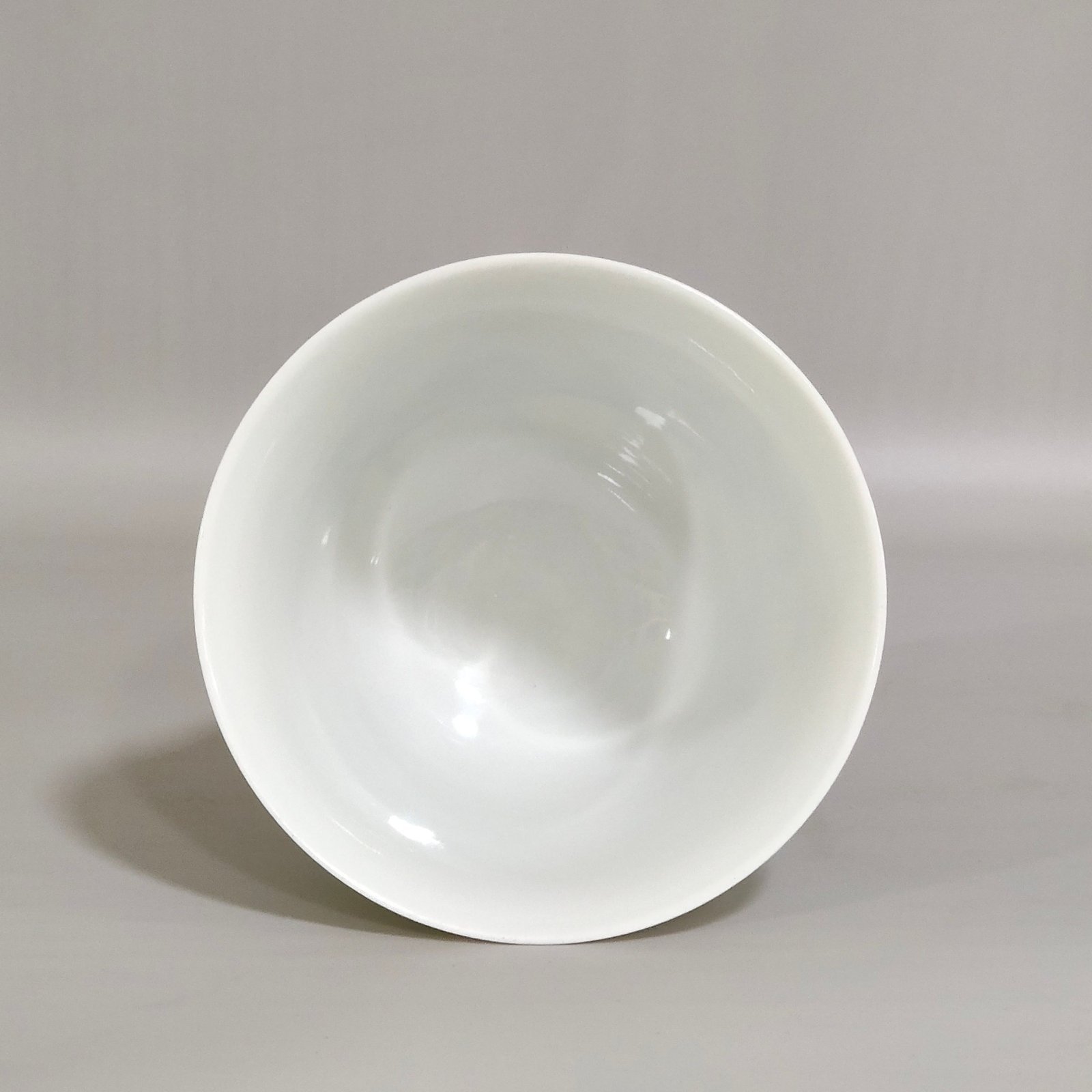 Qing Dynasty Yongzheng Gao Shitu thin bell cup