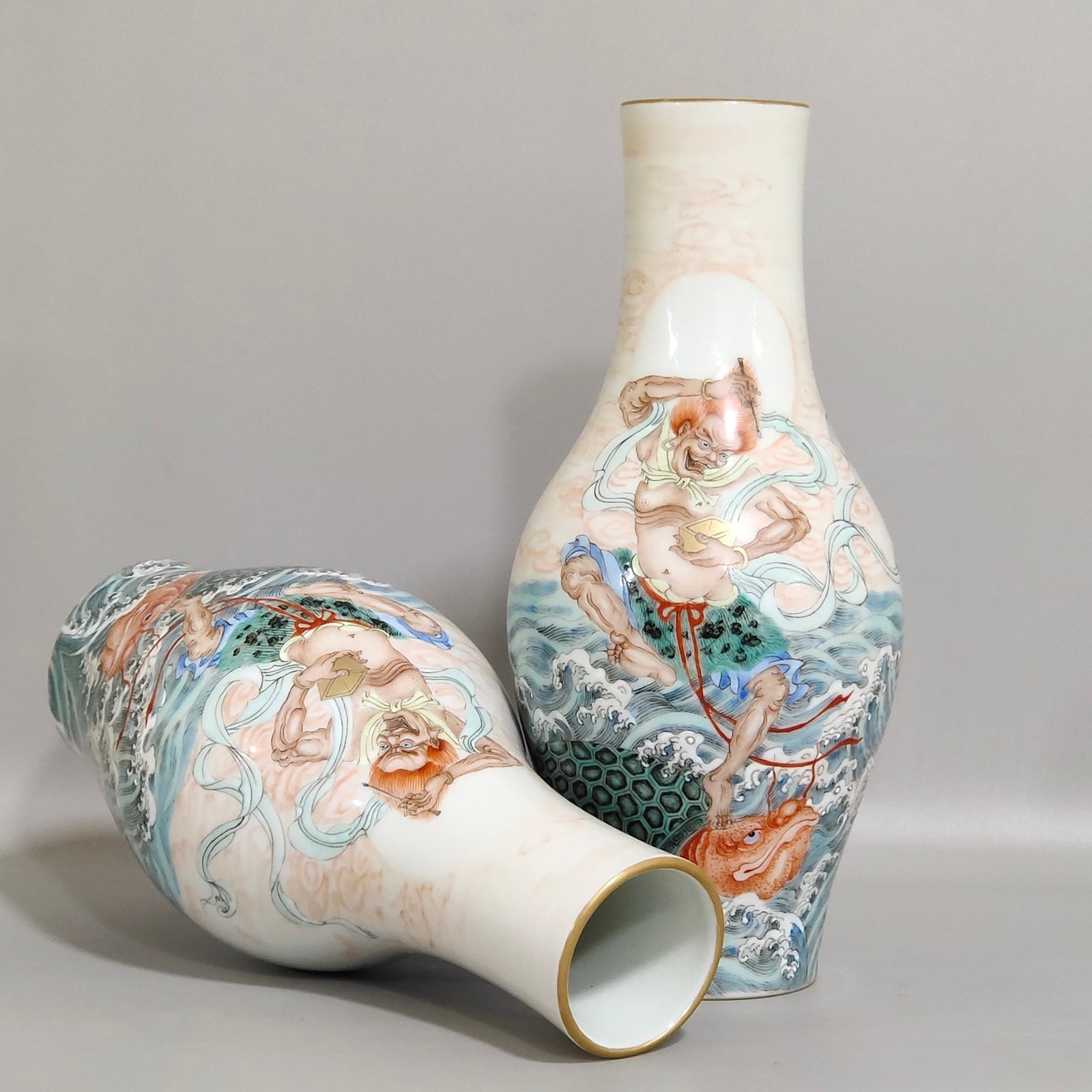 Qing Dynasty Yongzheng Kuixing doudou olive bottle
