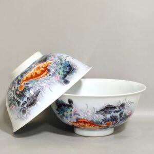 Qing Dynasty Yongzheng fish and algae pattern poem bowl