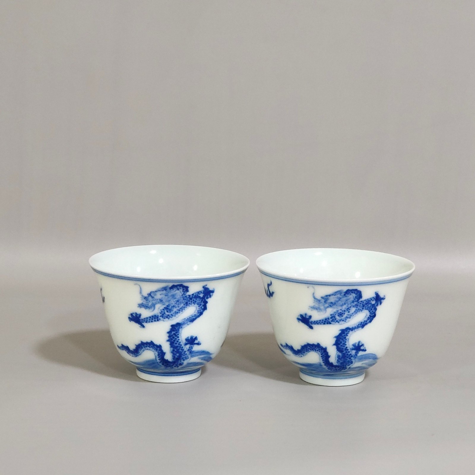 Qing Dynasty Yongzheng Carp Jumping Dragon Cup