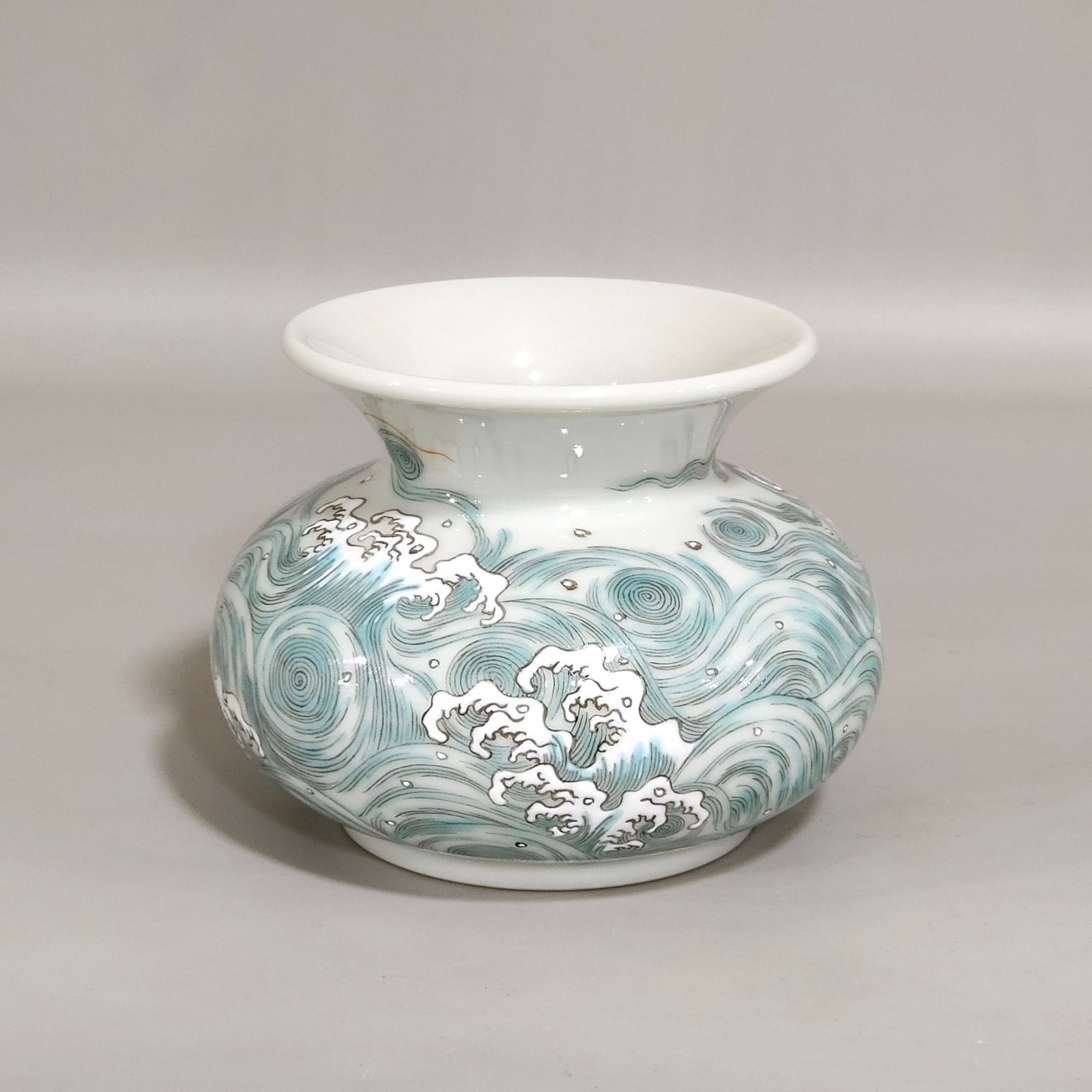 Qing Dynasty Yongzheng Carp Jumping Dragon Gate Water Bowl