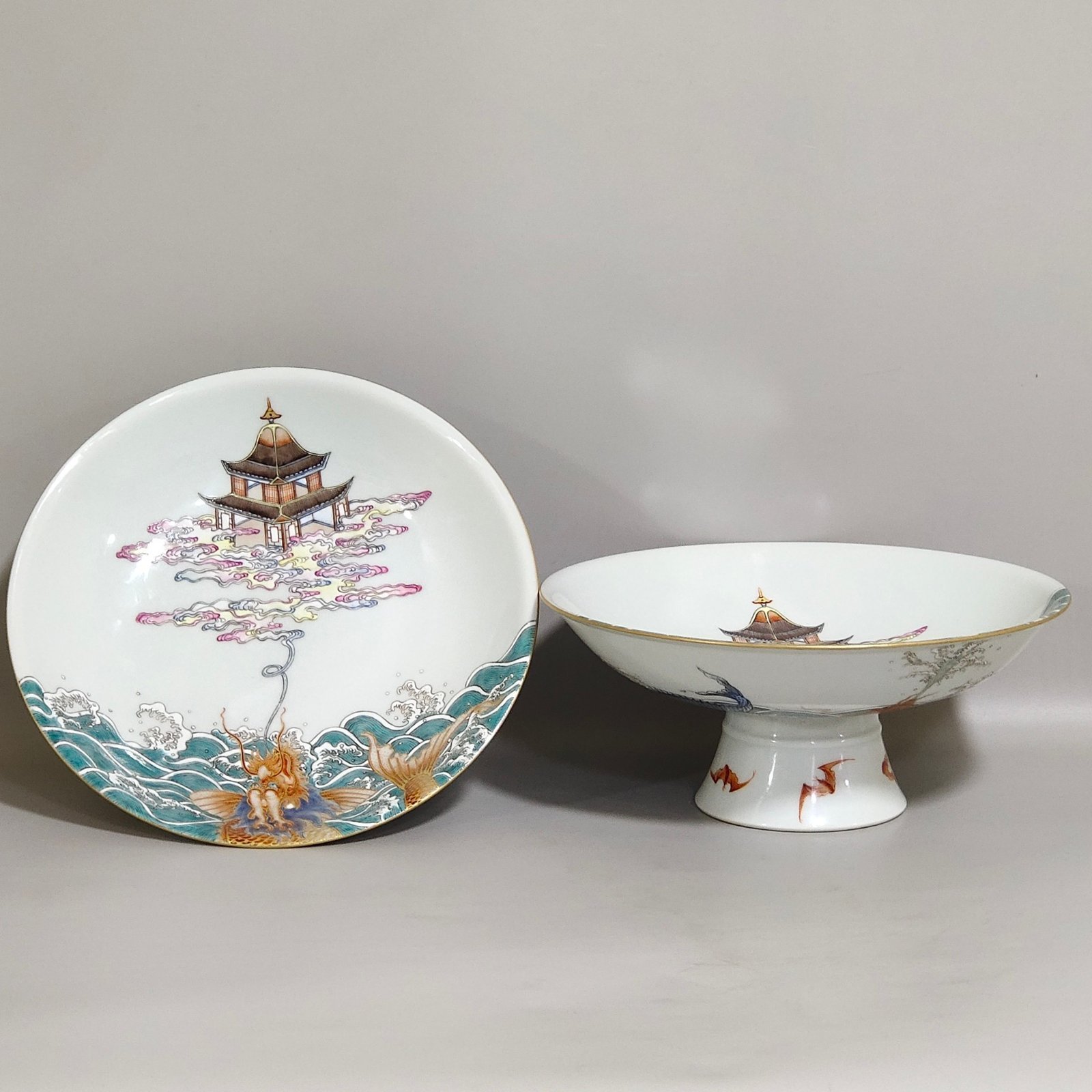 Qing Dynasty Yongzheng Carp Jumping Dragon Gate tall fruit bowl