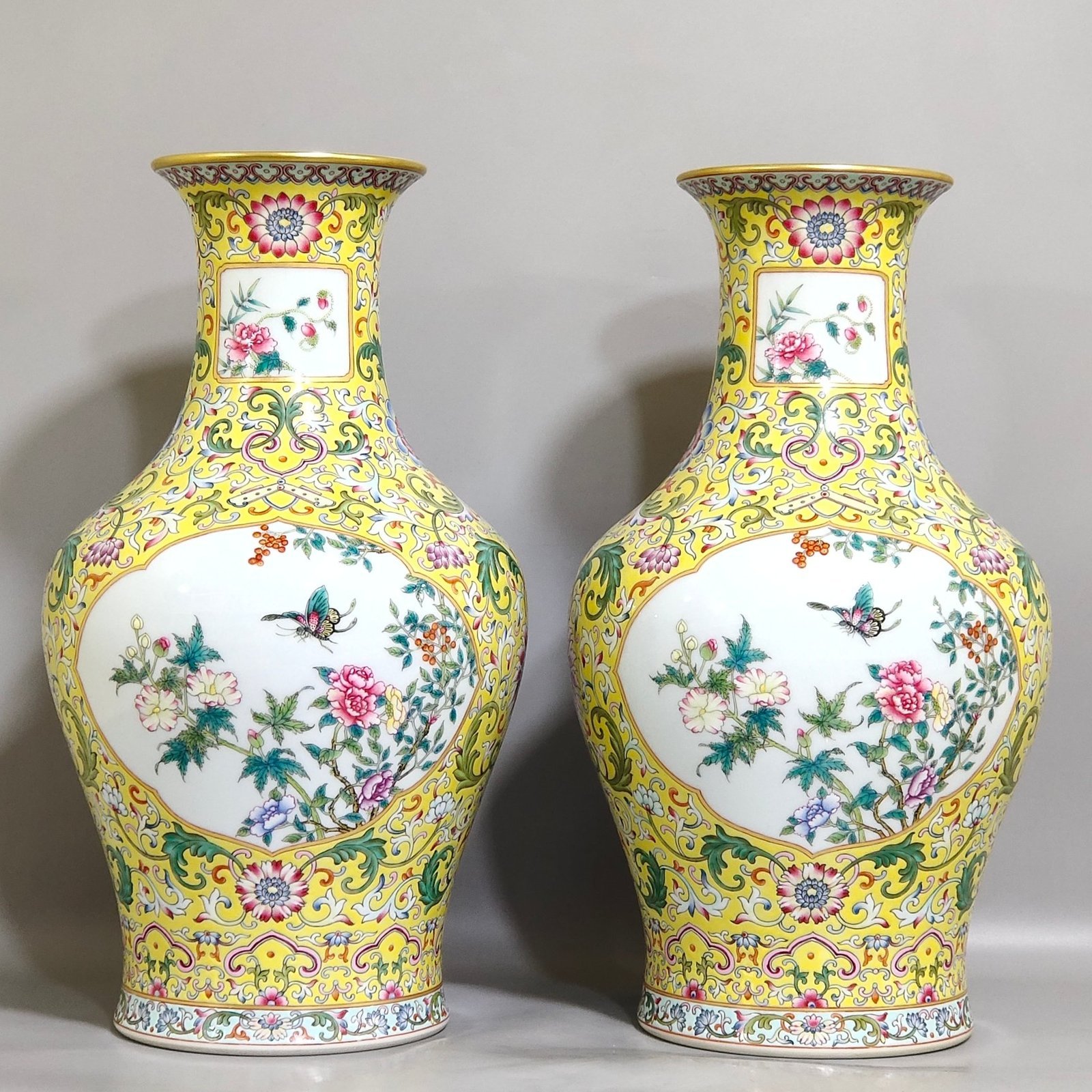 Qing Dynasty Yongzheng yellow window flower olive vase