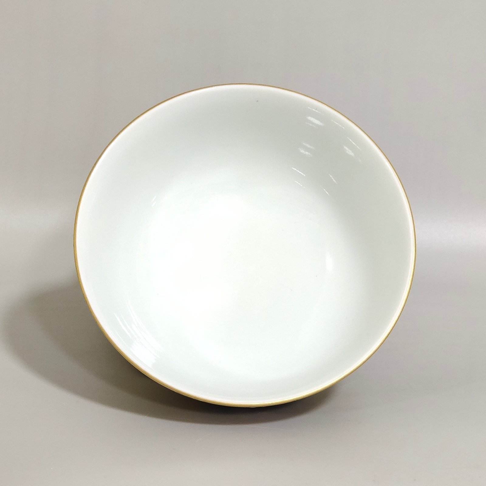 Qing Dynasty Yongzheng yellow-glazed squirrel grape cup