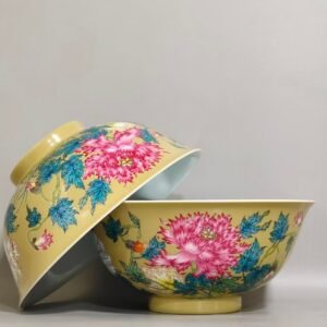 Qing Dynasty Yongzheng yellow-glazed poppy poem bowl