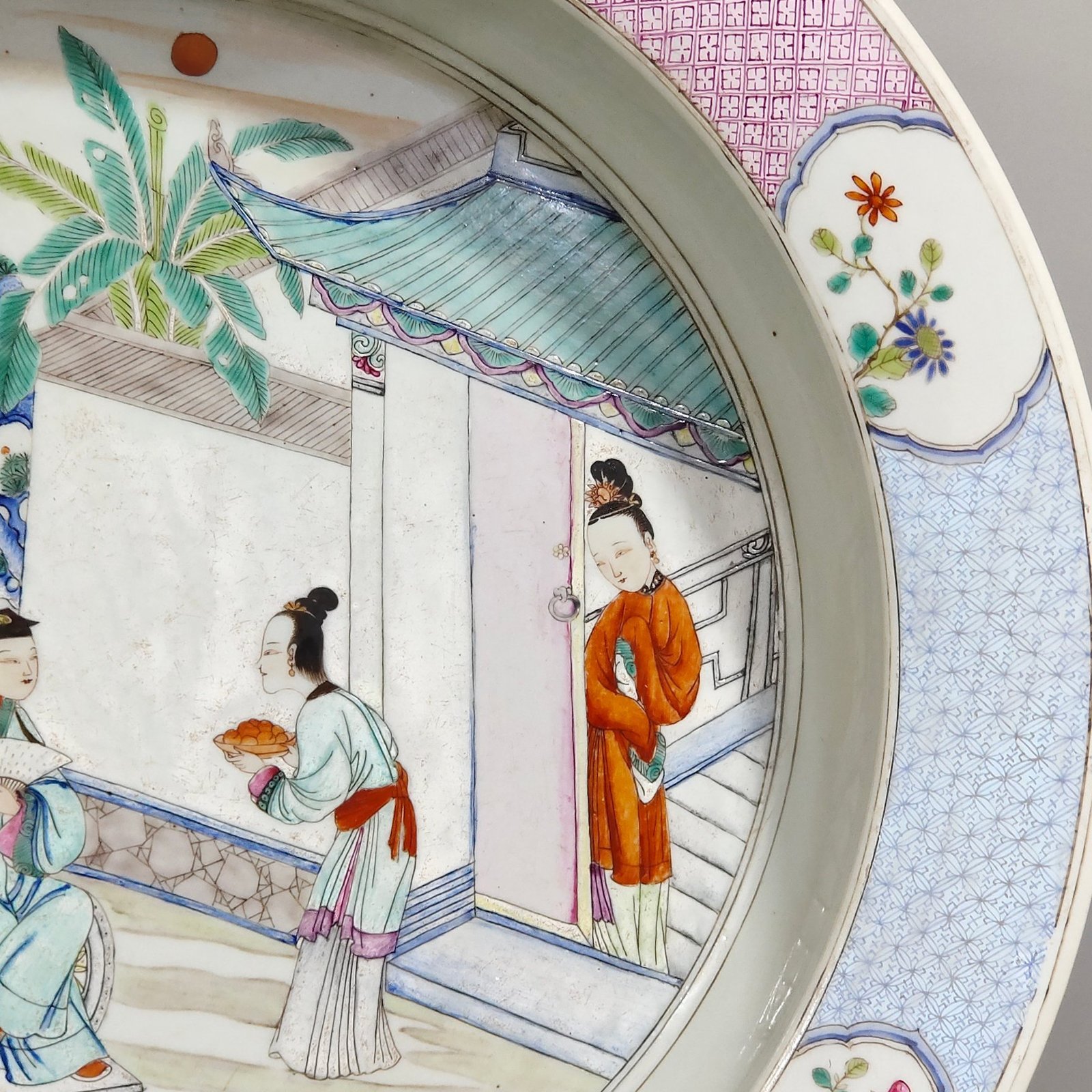 Qing Dynasty Yongzheng character story basin