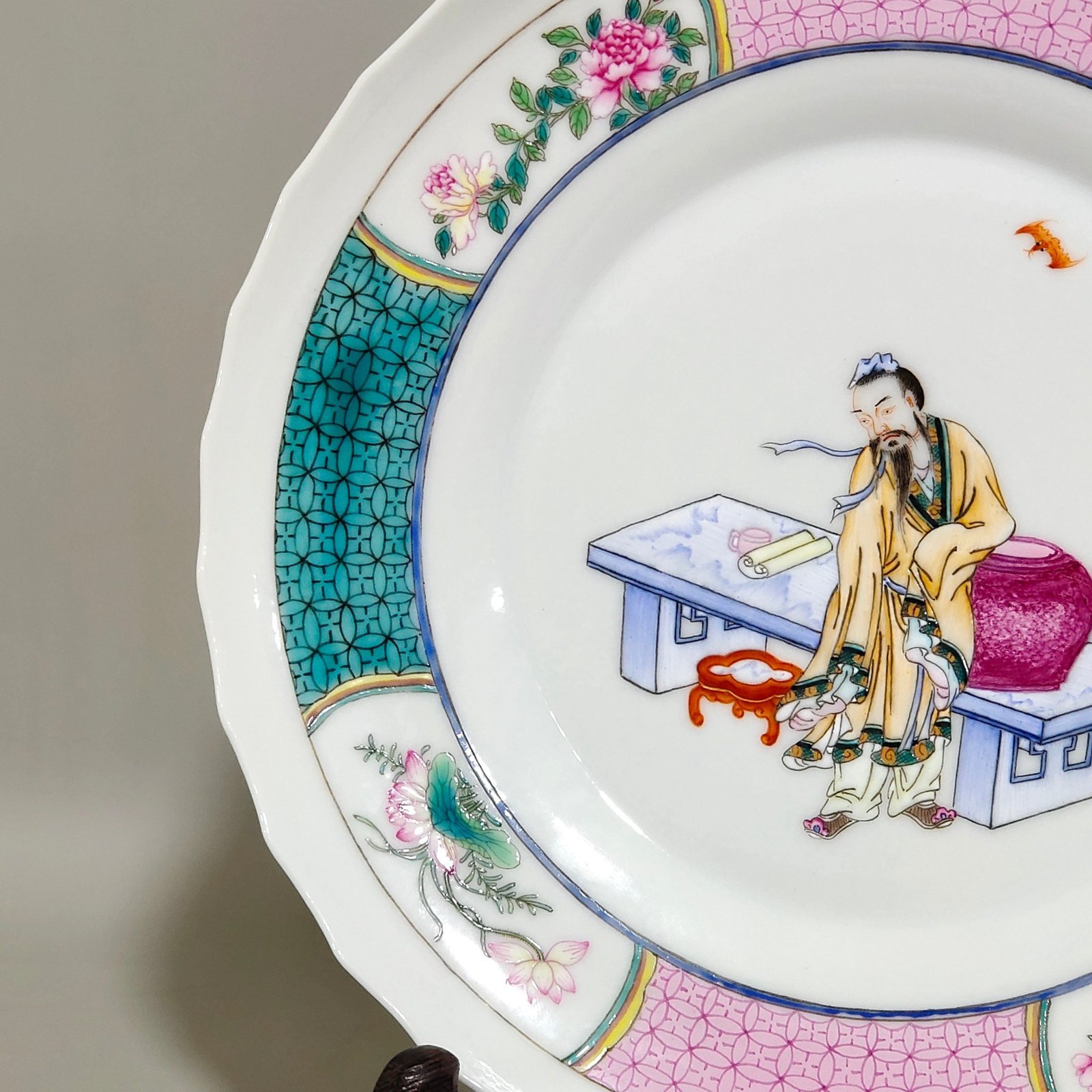 Qing Dynasty Yongzheng Zhai Lulu reading intention figure plate